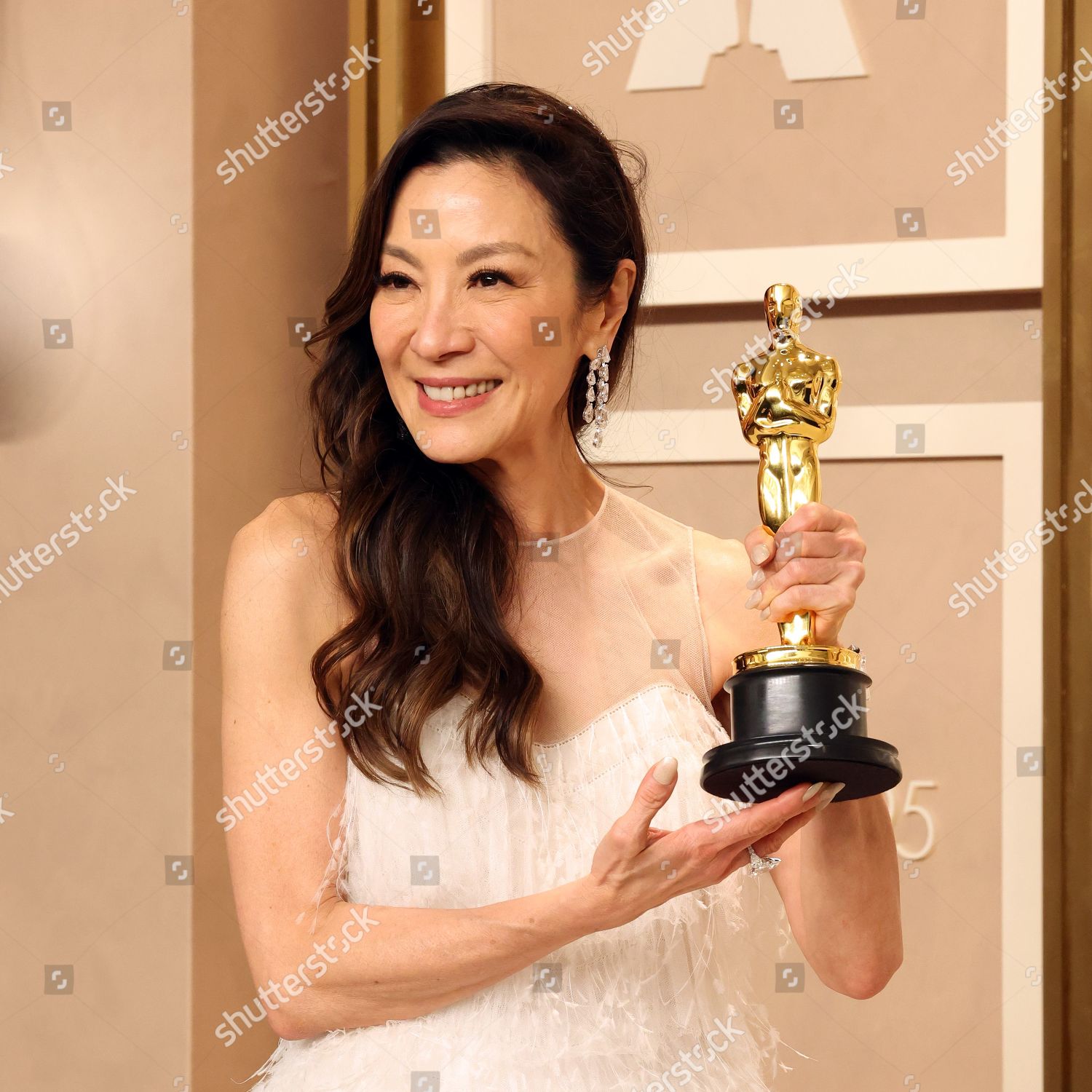 Best Lead Actress Michelle Yeoh Everything Editorial Stock Photo