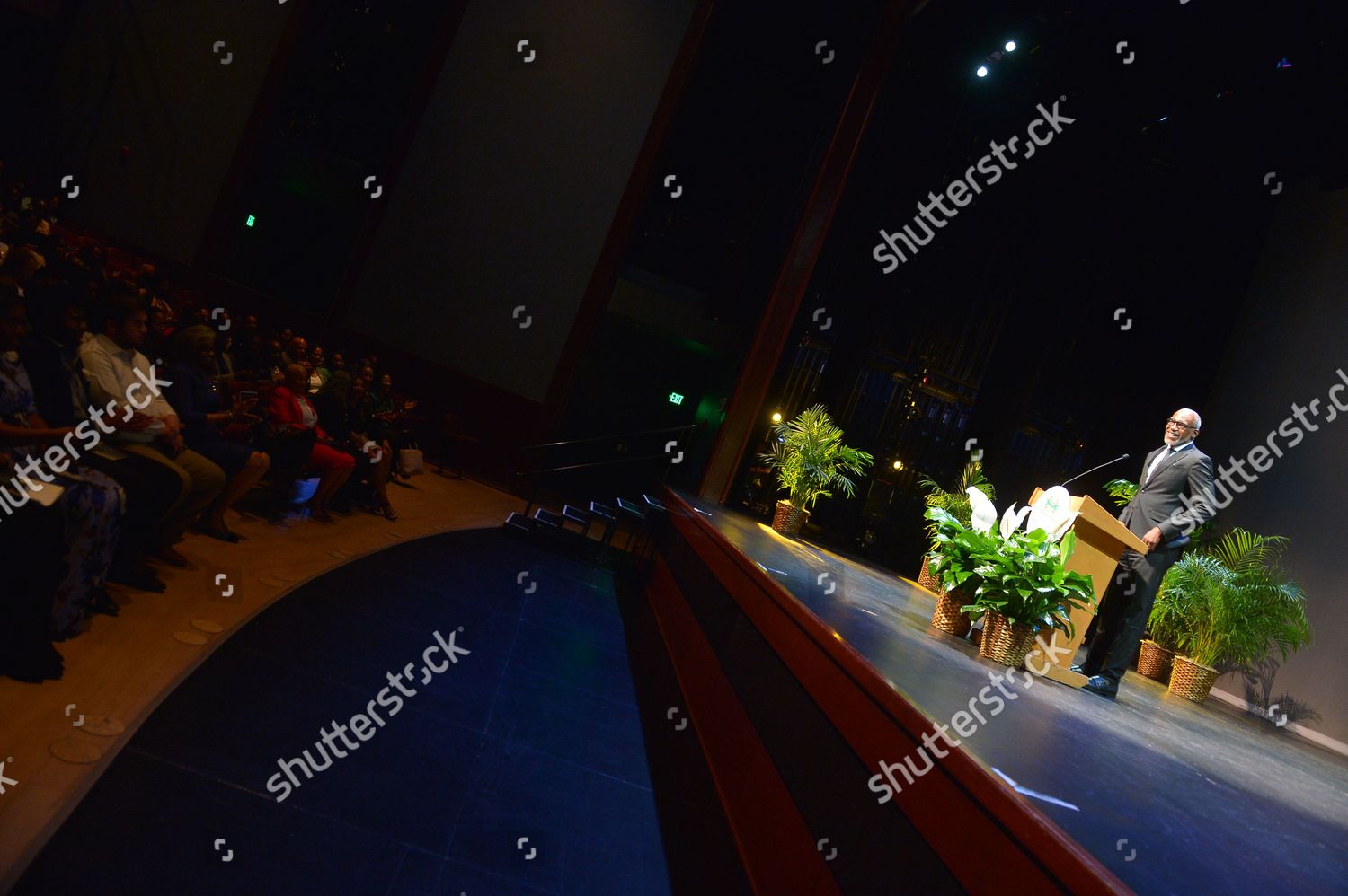 Pastor Wayne Lomax During Prayer Benediction Editorial Stock Photo ...