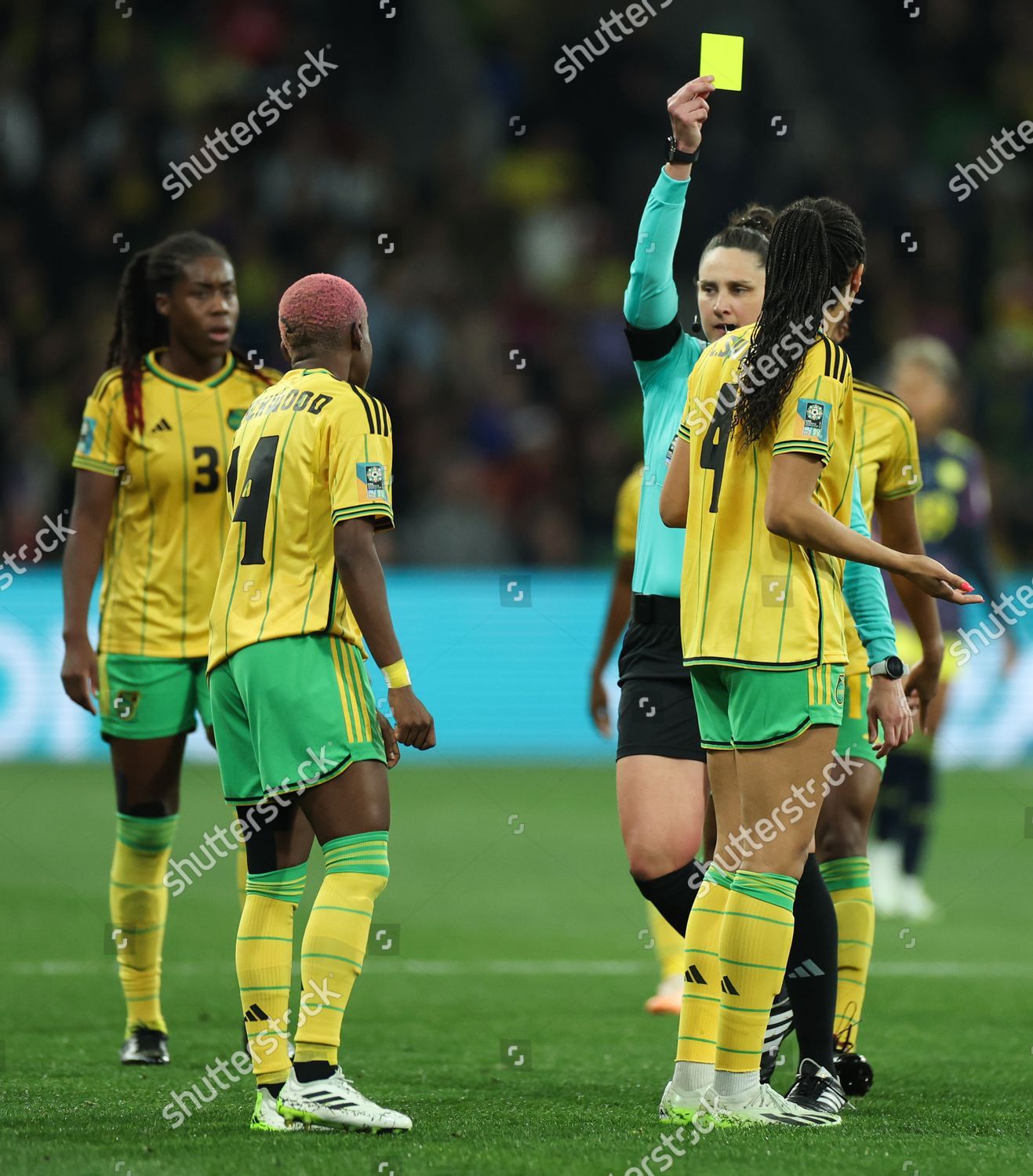 Chantelle Swaby was not having it 😂😂 (via FOXSoccer/TW) #soccer #wor