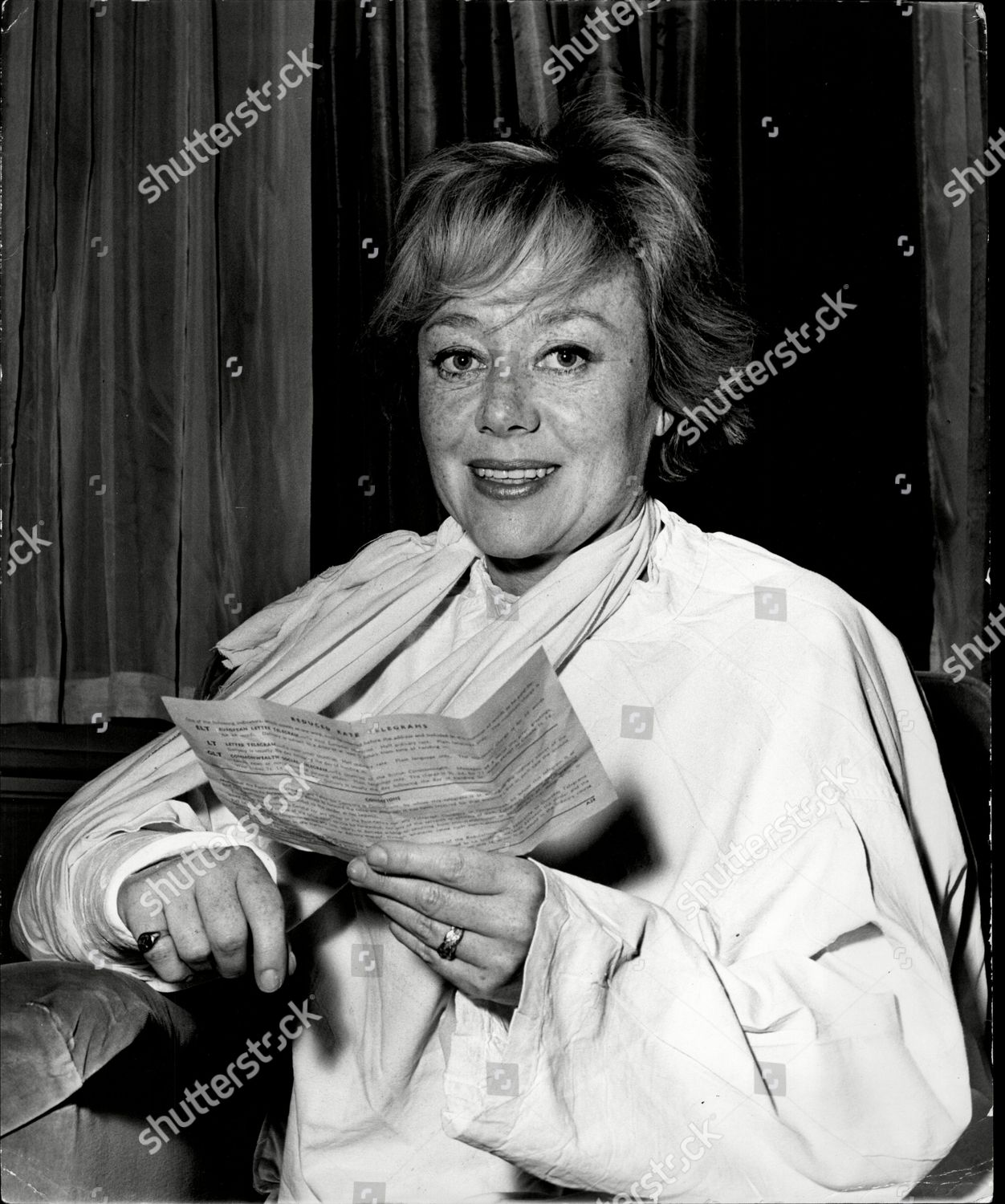 Next photo of Glynis Johns