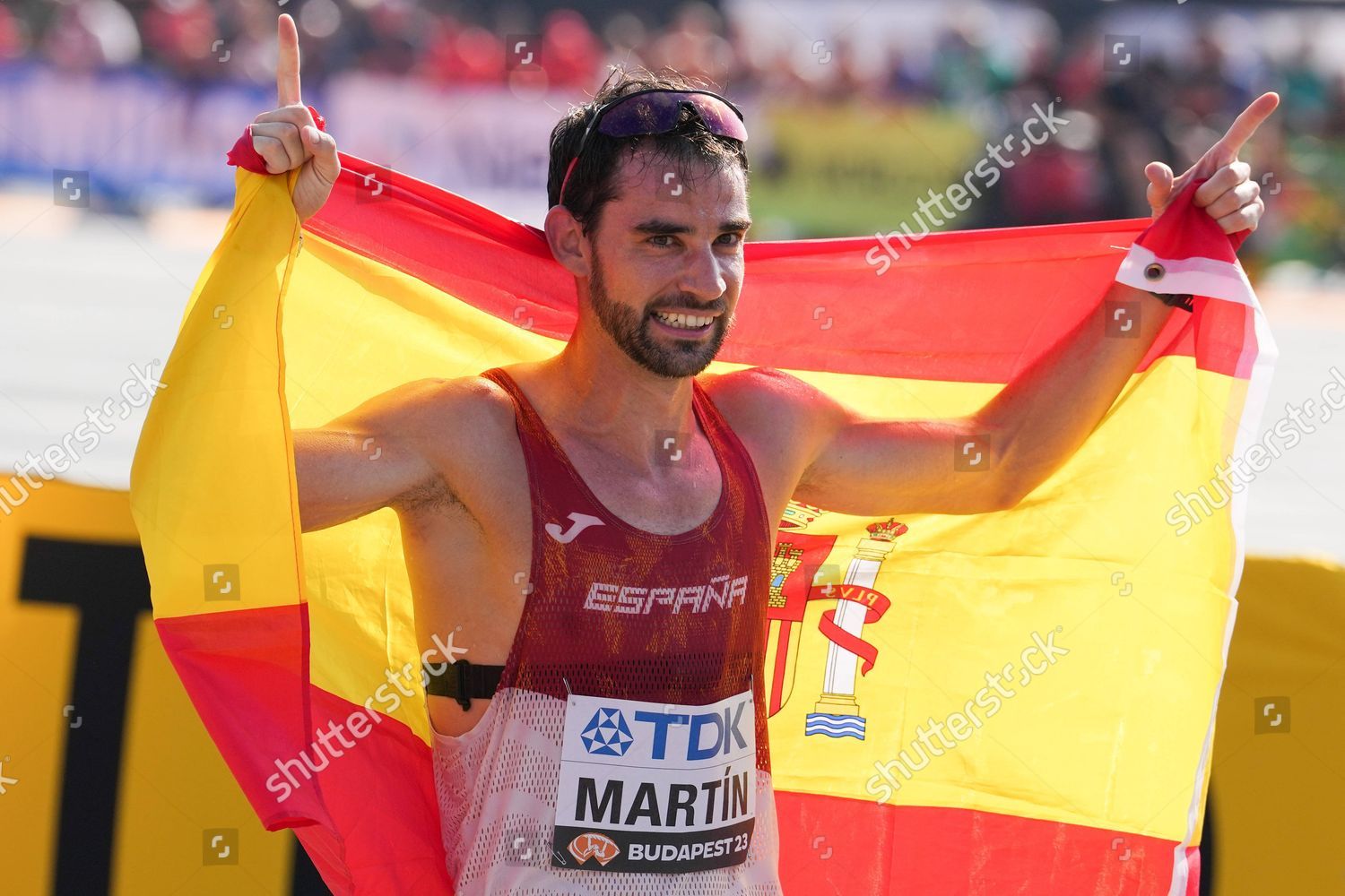 230824) -- BUDAPEST, Aug. 24, 2023 -- Athlete compete during the