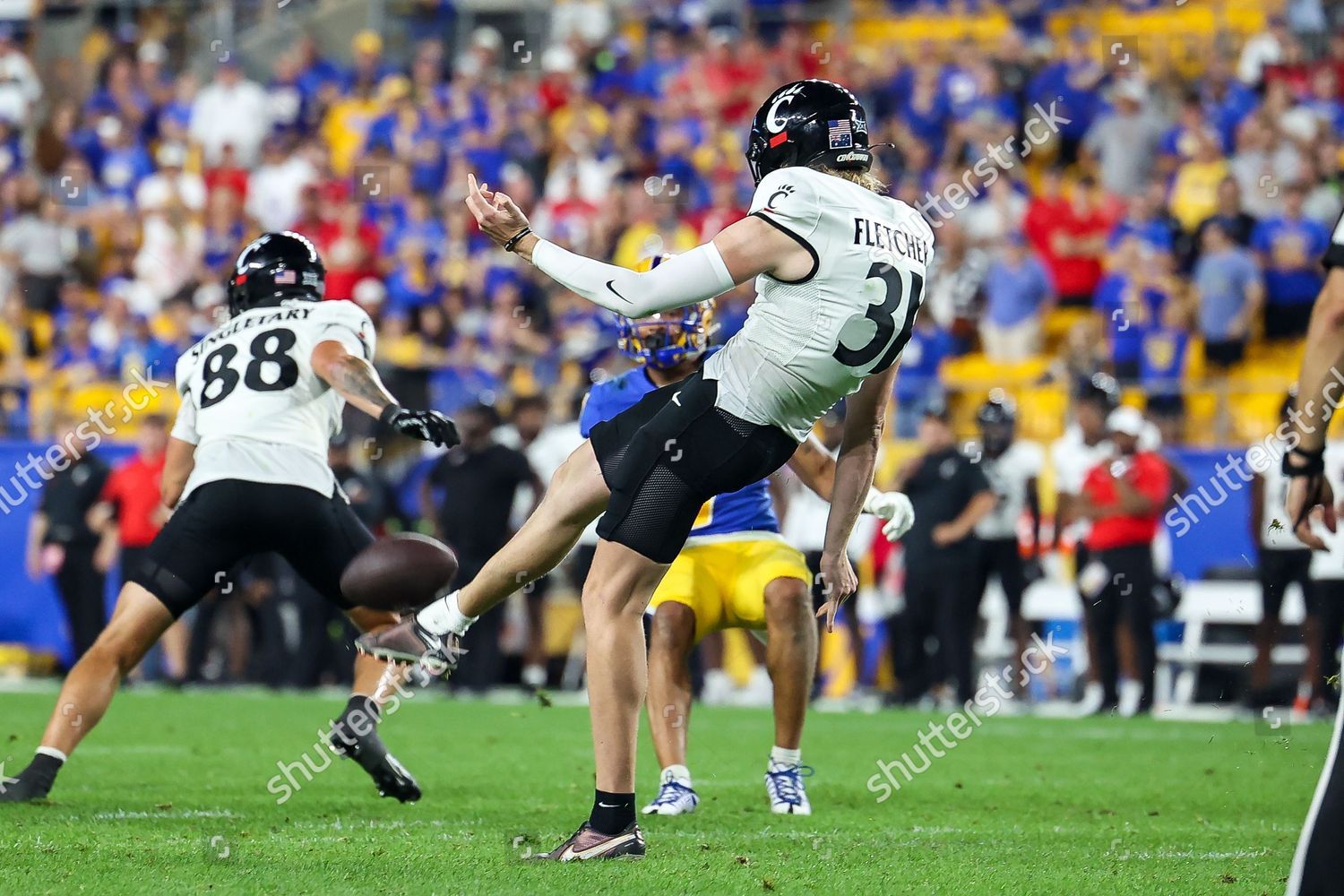 UC football defeats Pitt at Acrisure Stadium