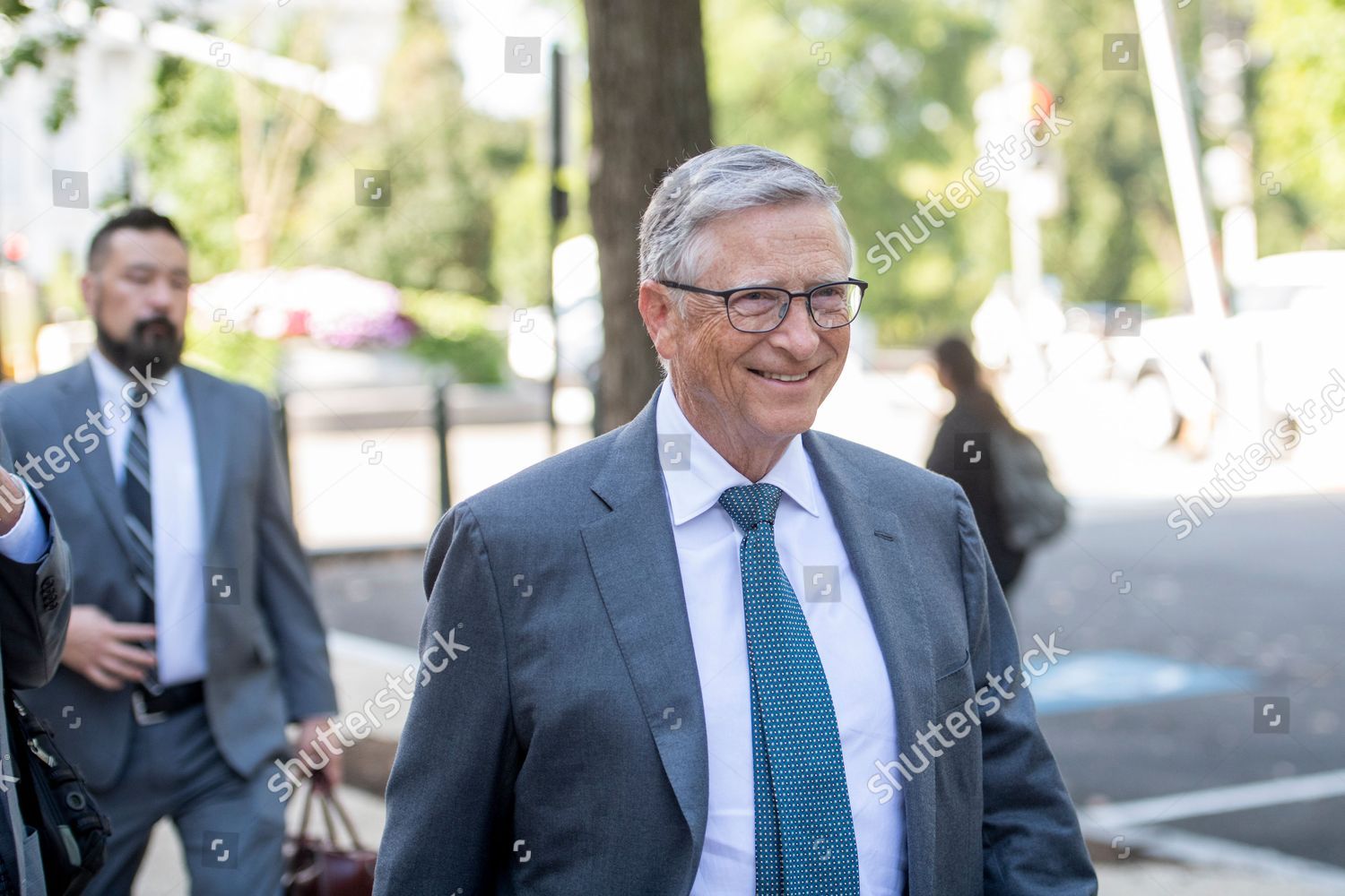 Bill Gates Cofounder Microsoft Arrives Theinaugural Editorial Stock