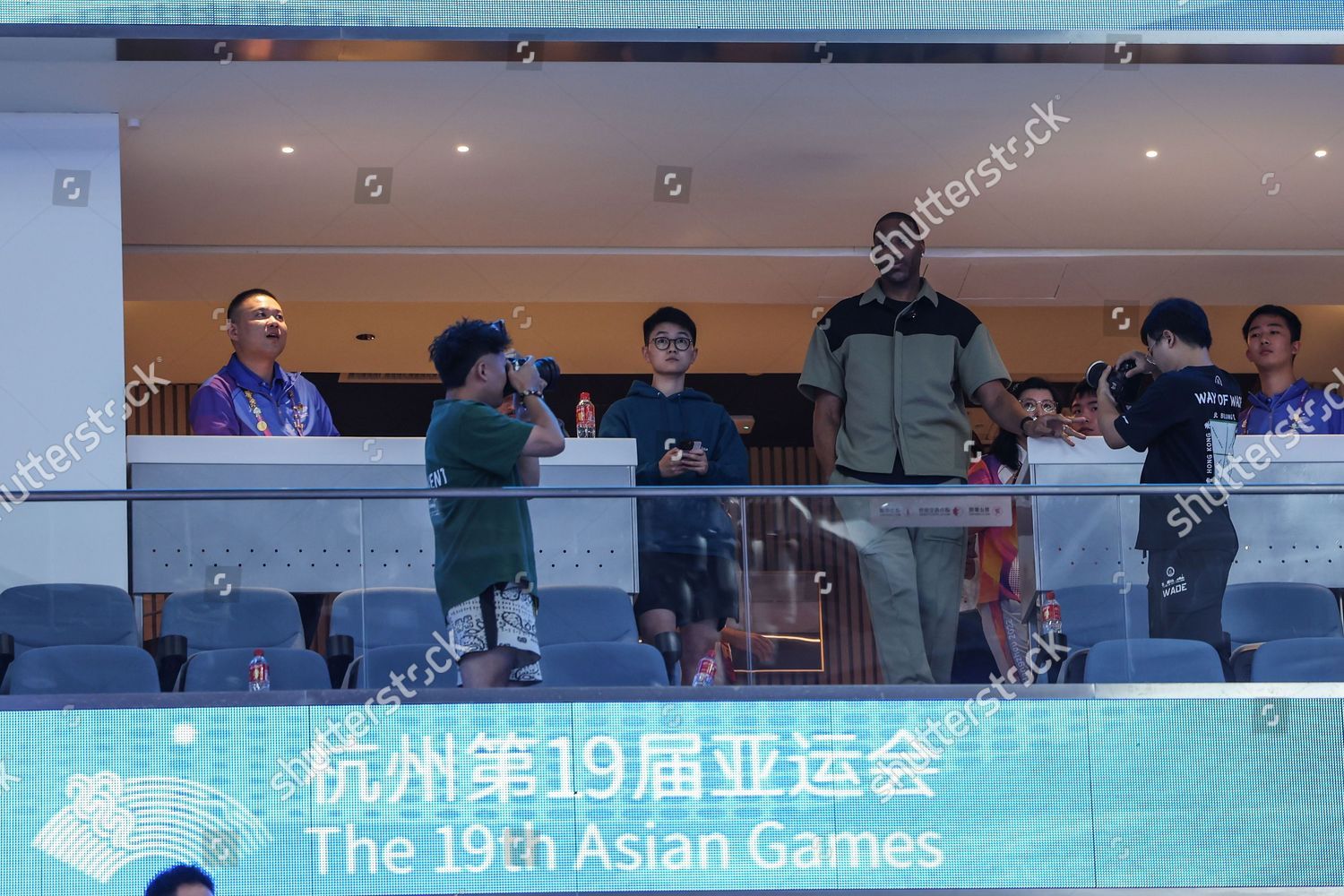 Hangzhou, China's Zhejiang Province. 5th Oct, 2023. Tracy McGrady watches  the Basketball Women's Gold Medal Game between China and Japan at the 19th  Asian Games in Hangzhou, east China's Zhejiang Province, Oct.