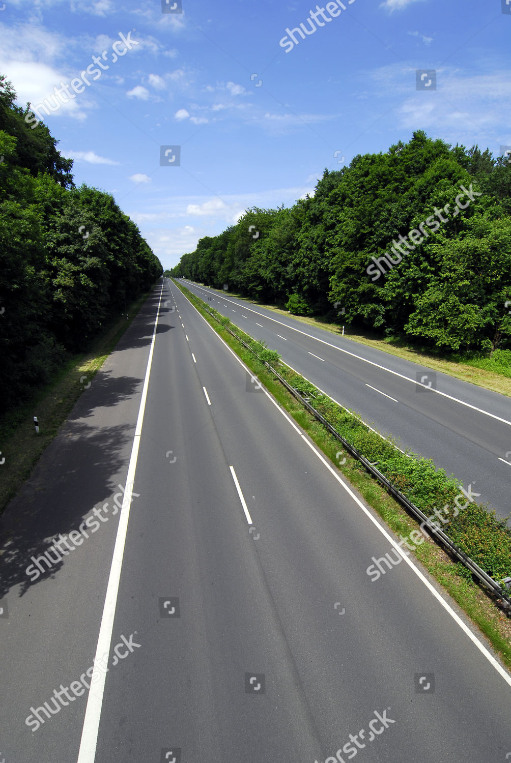 Autobahn Empty Highway Through Frankfurter Stadtwald Editorial Stock ...