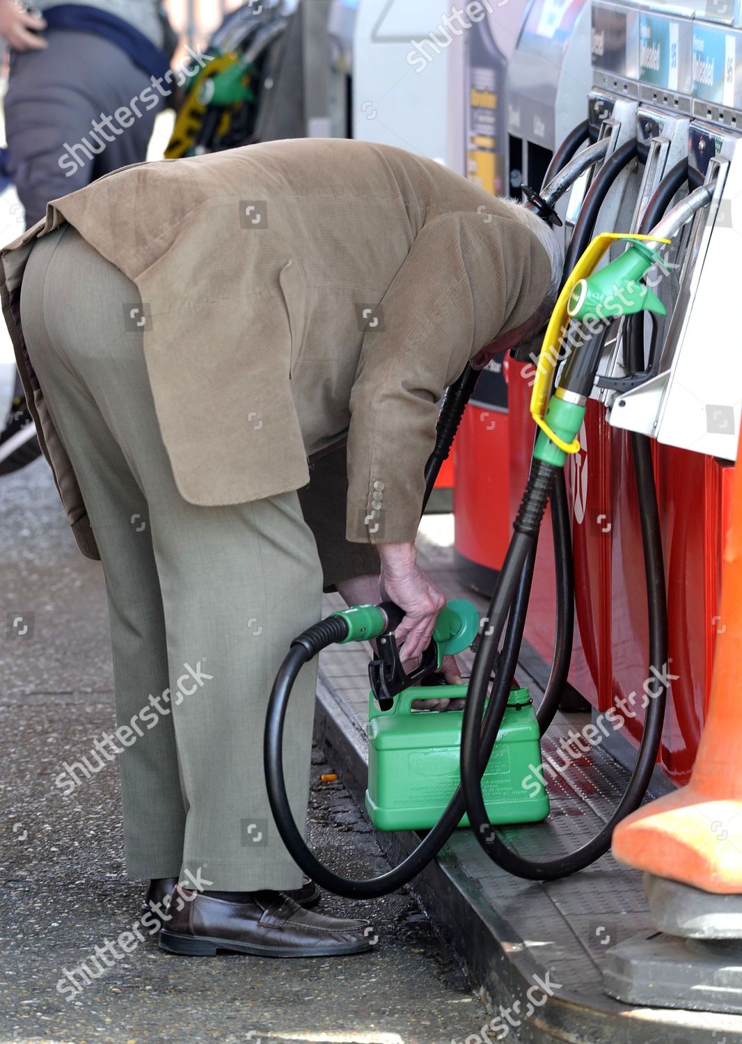 Man Filling Jerry Can Petrol Station Editorial Stock Photo Stock Image Shutterstock