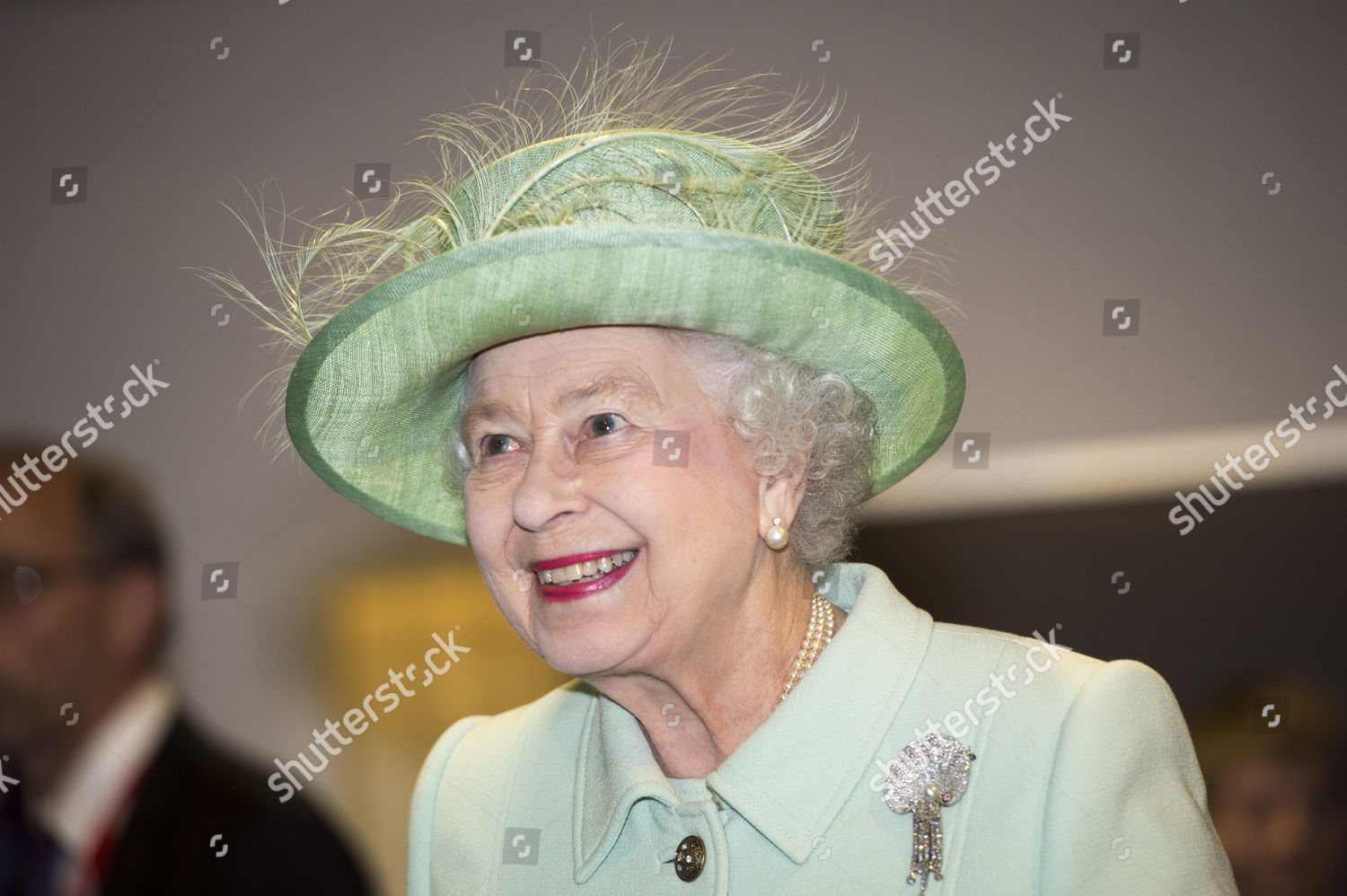 queen visit to burnley