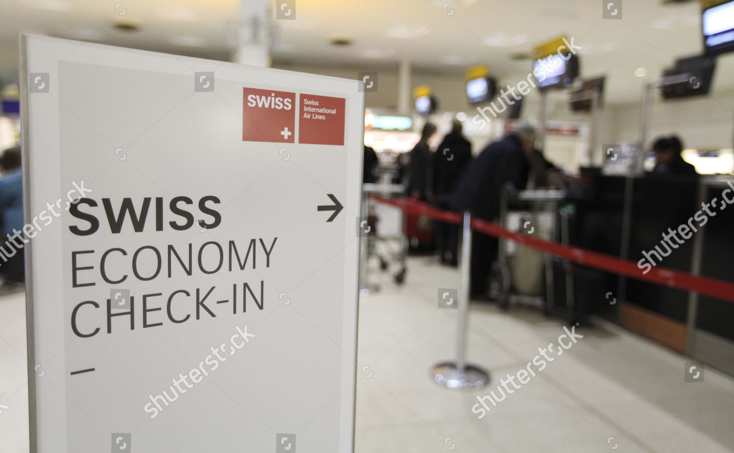 Passengers Queue Swissair Checkin Desk London Heathrow Editorial