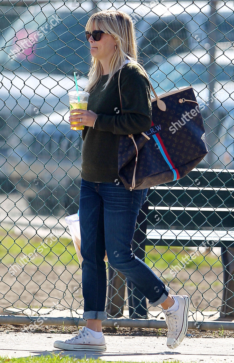 reese witherspoon converse