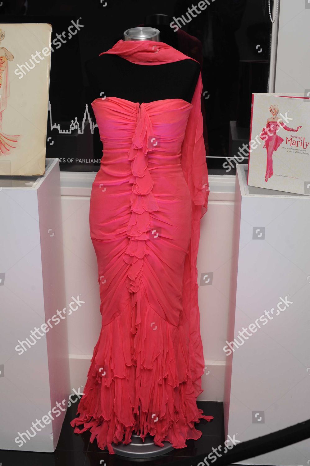 marilyn pink dress