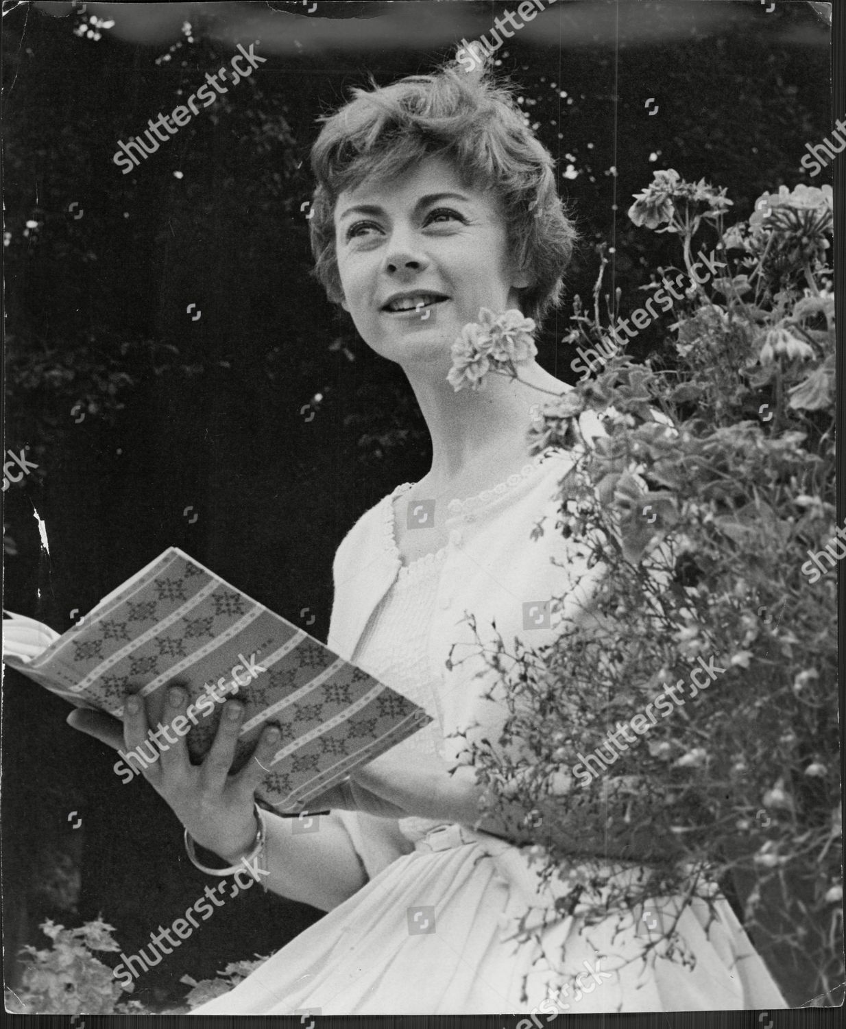 Watch Geraldine McEwan video Watch Geraldine McEwan video