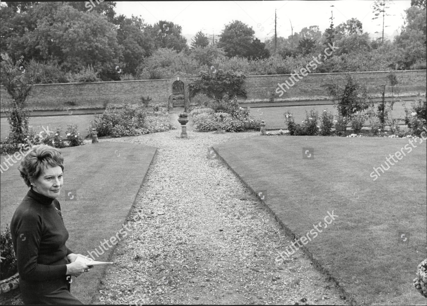 Diana Napier pics pictures Diana Napier