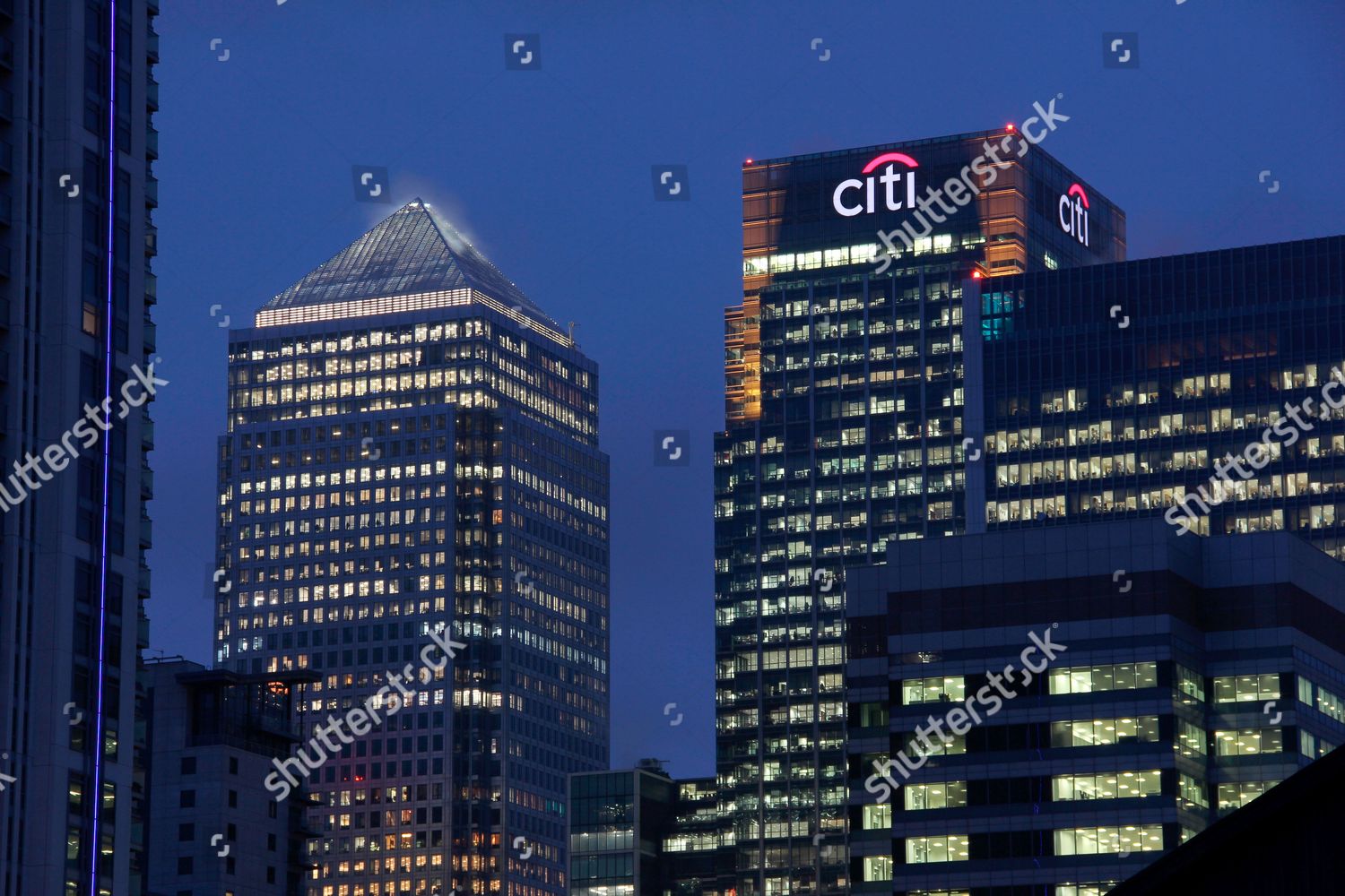 Canary Wharf Citi Bank Skyscrapers Night Editorial Stock Photo - Stock ...