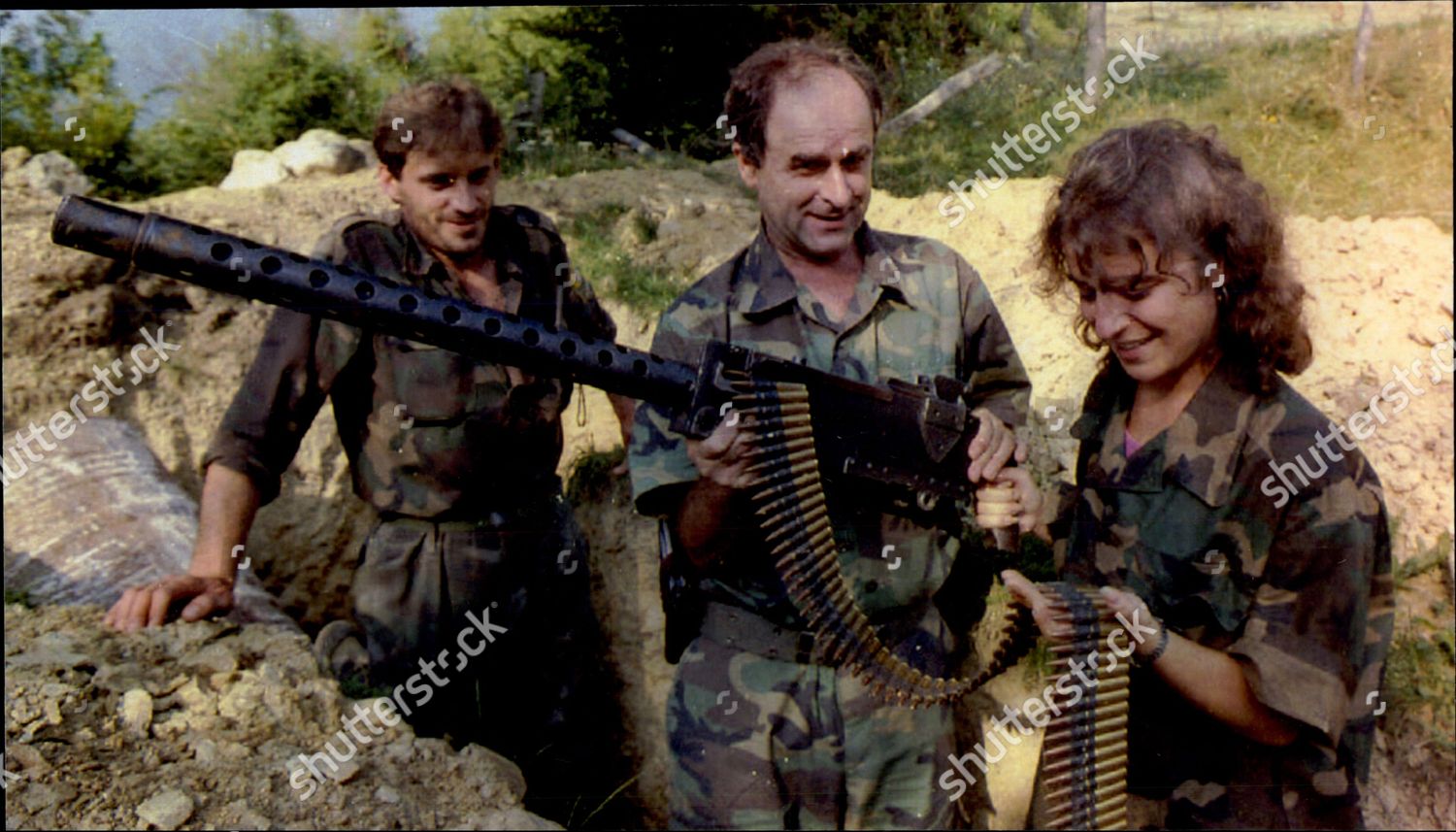 Yugoslavia Covering The War Seen Holding A Browning Machine Gun On The Fron...