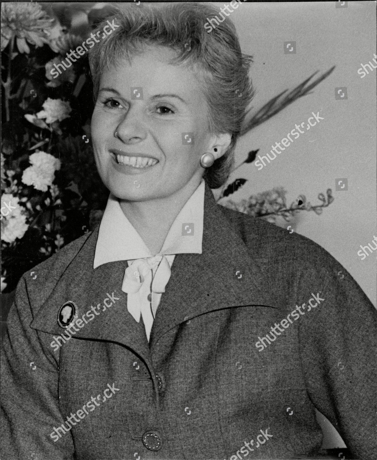 Watch Simon MacCorkindale (1952?010) video Watch Simon MacCorkindale (1952?010) video