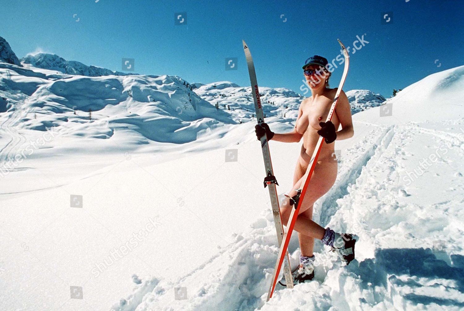 Naked snow skiing
