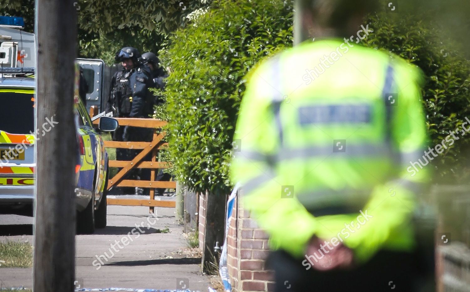 Armed Police Surround House Kidlington Editorial Stock Photo - Stock ...