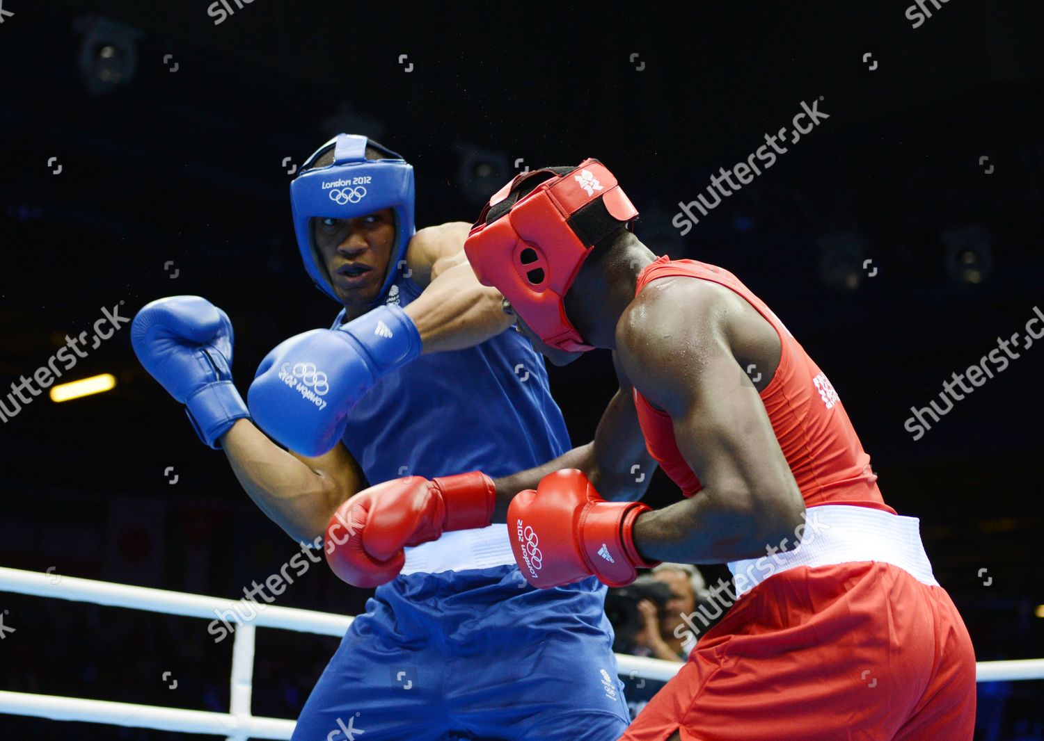 olympic boxing glove weight