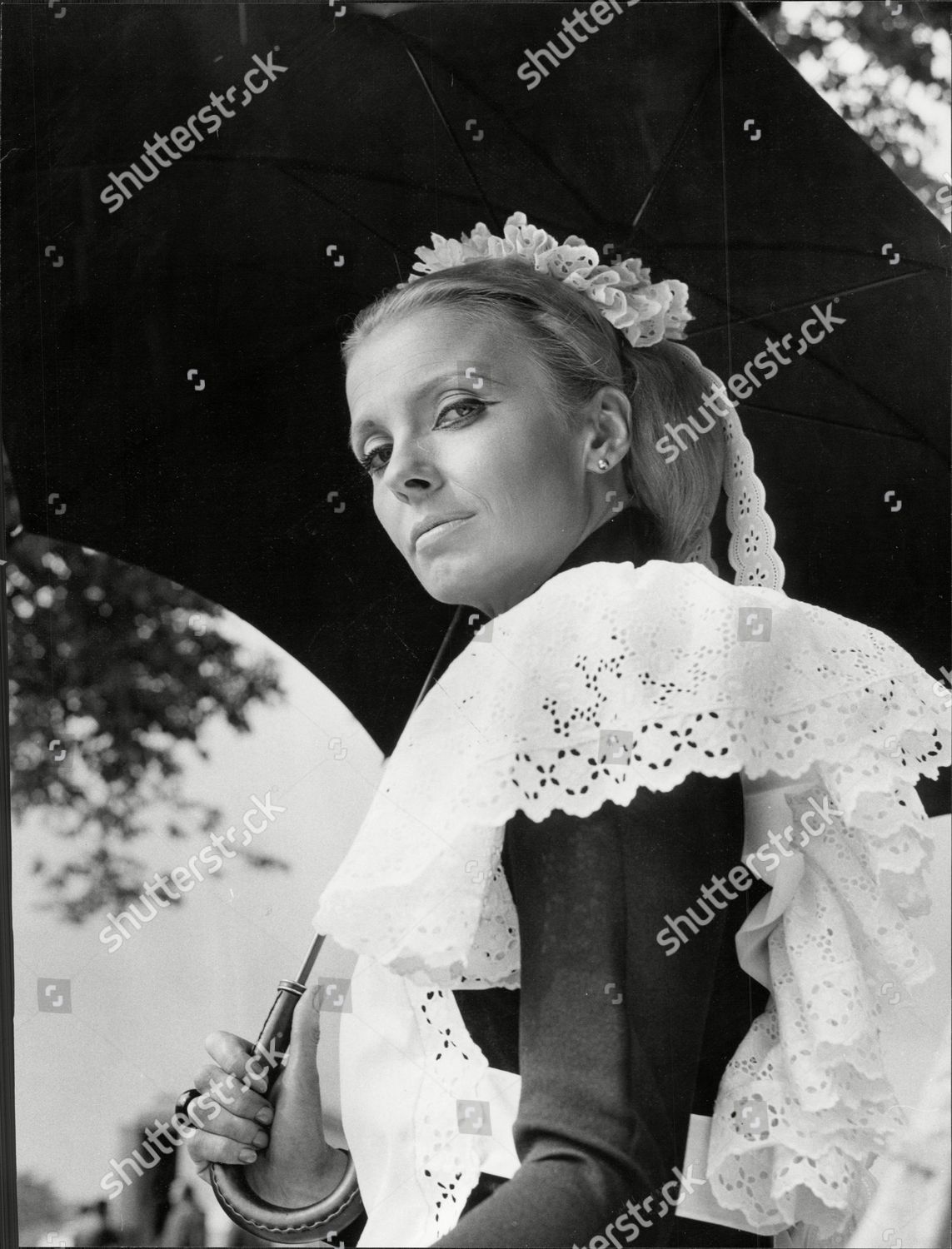 Actress Elizabeth Shepherd Filming Television Programme Editorial Stock ...