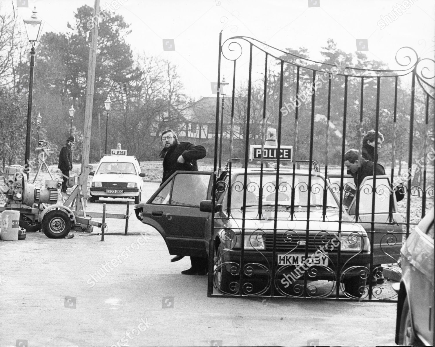 Police Gate Hollywood Cottage West Kingsdown Editorial Stock Photo