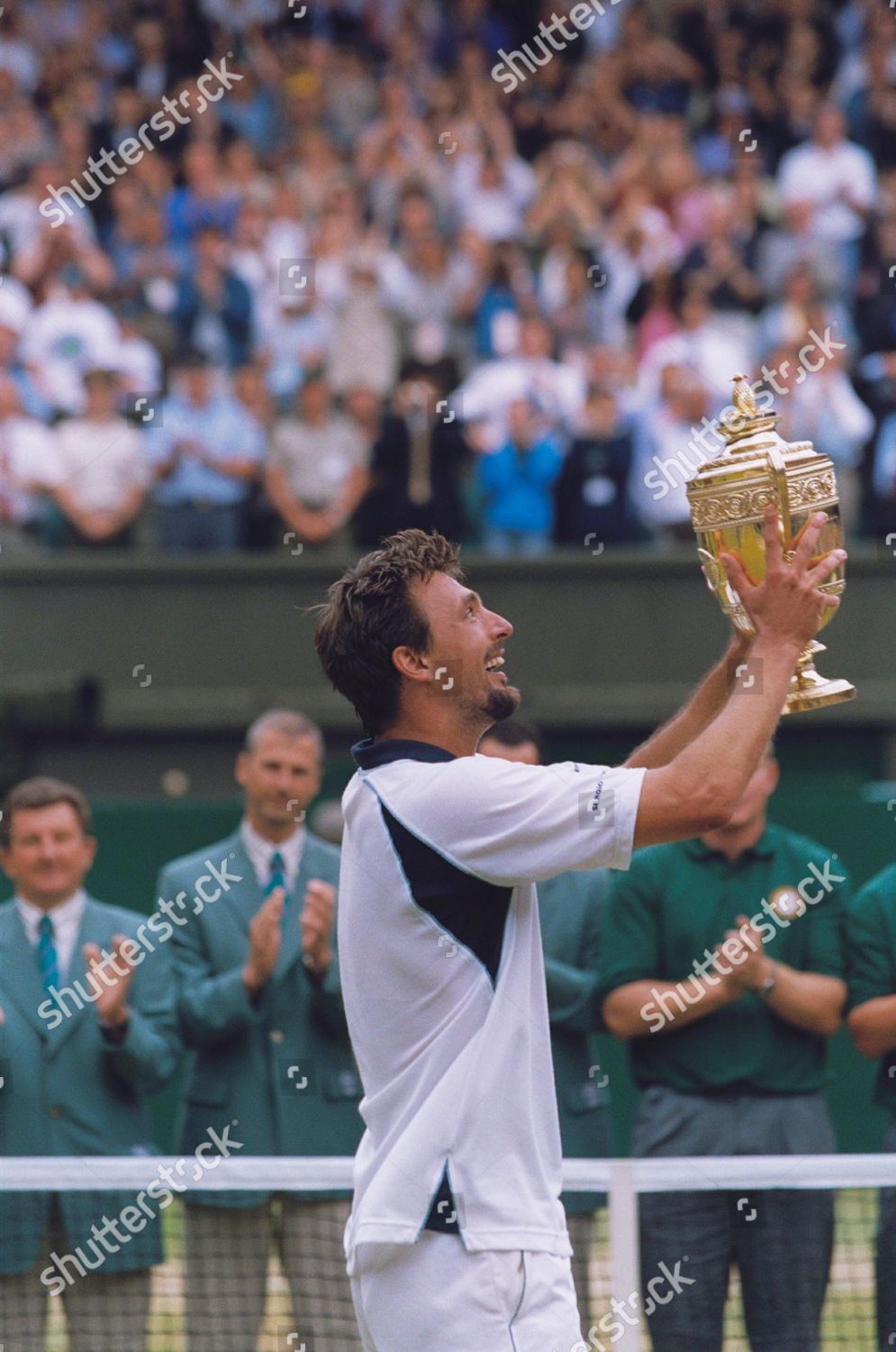wimbledon-2001-tennis-championship-london-britain-shutterstock-editorial-339686c.jpg