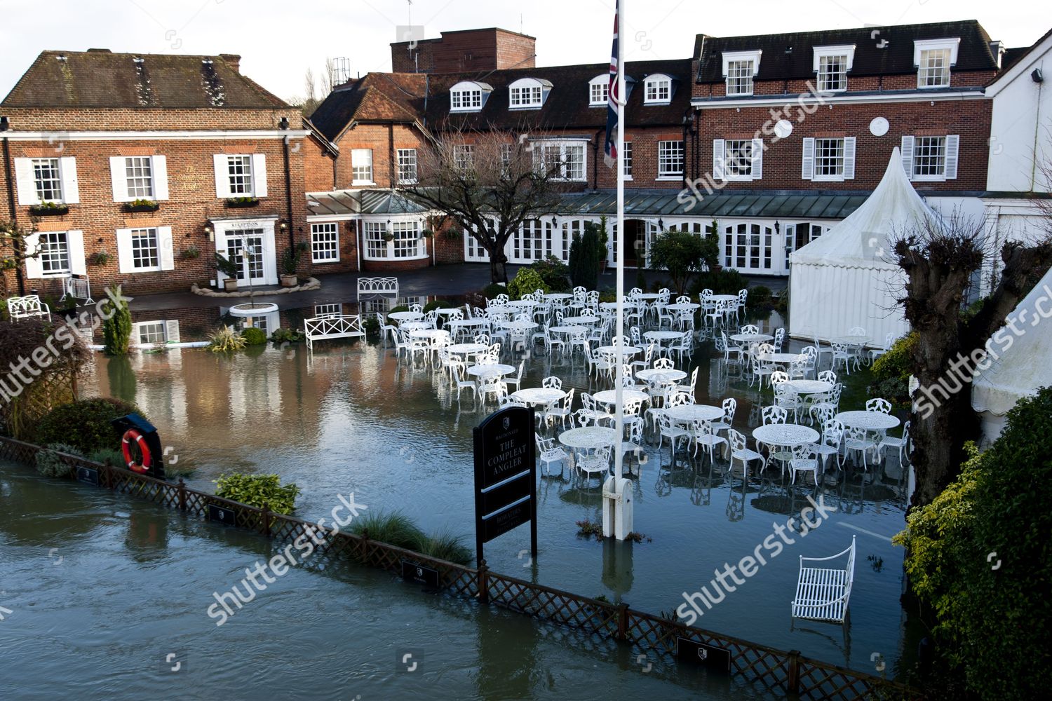 Compleat Angler Hotel Marlow Struggles Flooding Editorial Stock Photo