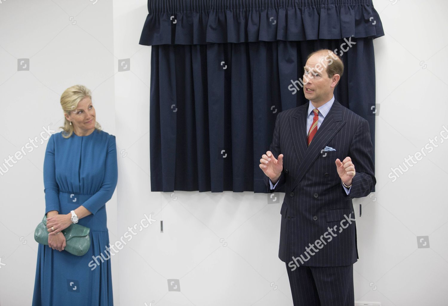 the-earl-and-countess-of-wessex-open-the-christopher-loyd-building-king-alfreds-academy-wantage-oxfordshire-britain-shutterstock-editorial-3716311g.jpg