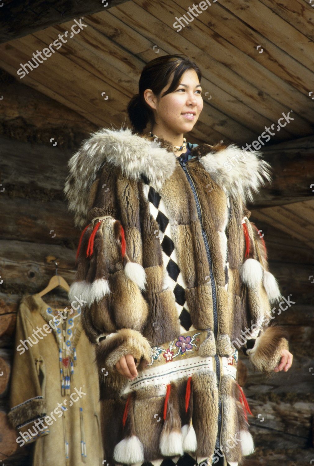 Athabaskan woman dressed traditional animal fur parka Editorial Stock ...