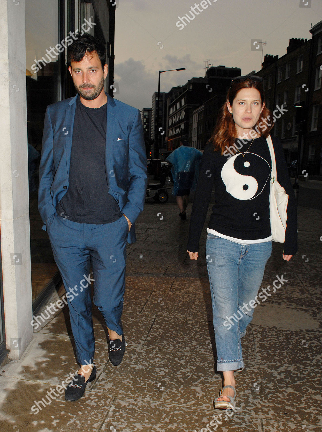 Bonnie Wright Boyfriend Simon Hammerstein 新闻传媒库存照片 库存图片 Shutterstock