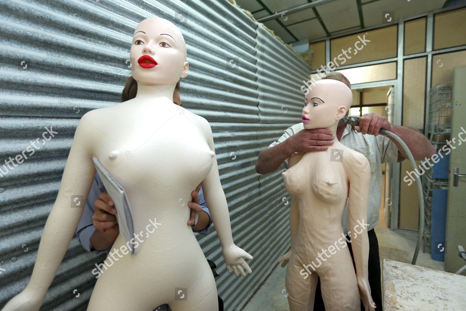 Inflatable Doll Being Made Redaktionelles Stockfoto Stockbild Shutterstock