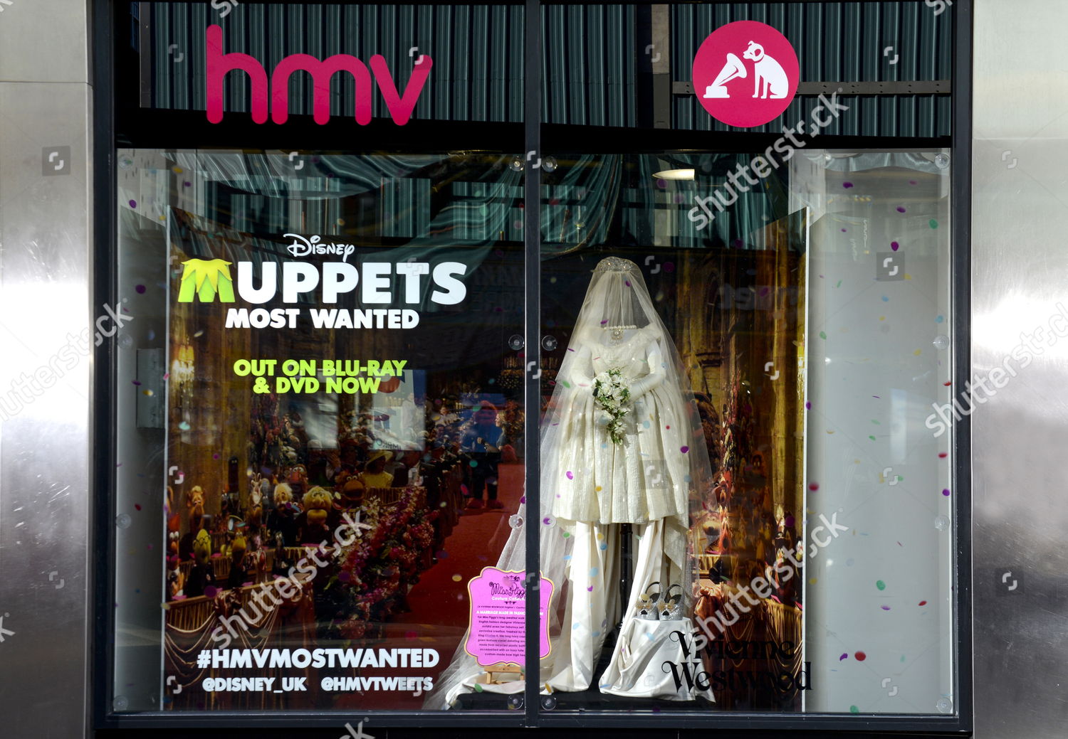 Miss Piggy Wedding Gown On Display Window Editorial Stock Photo Stock Image Shutterstock