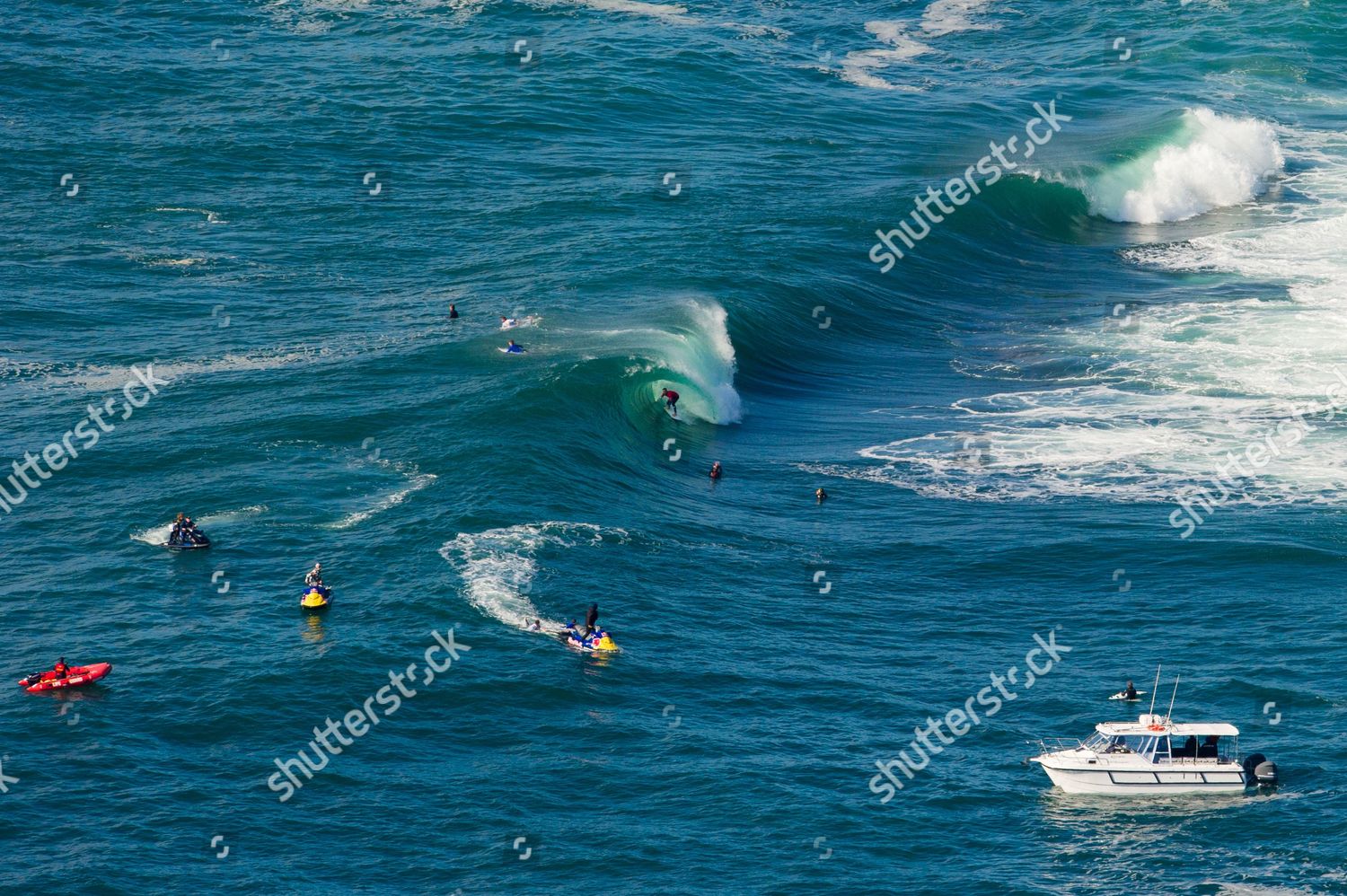 Australian Surfer Koby Abberton Tube Toimituksellinen Arkistovalokuva Arkistokuva Shutterstock