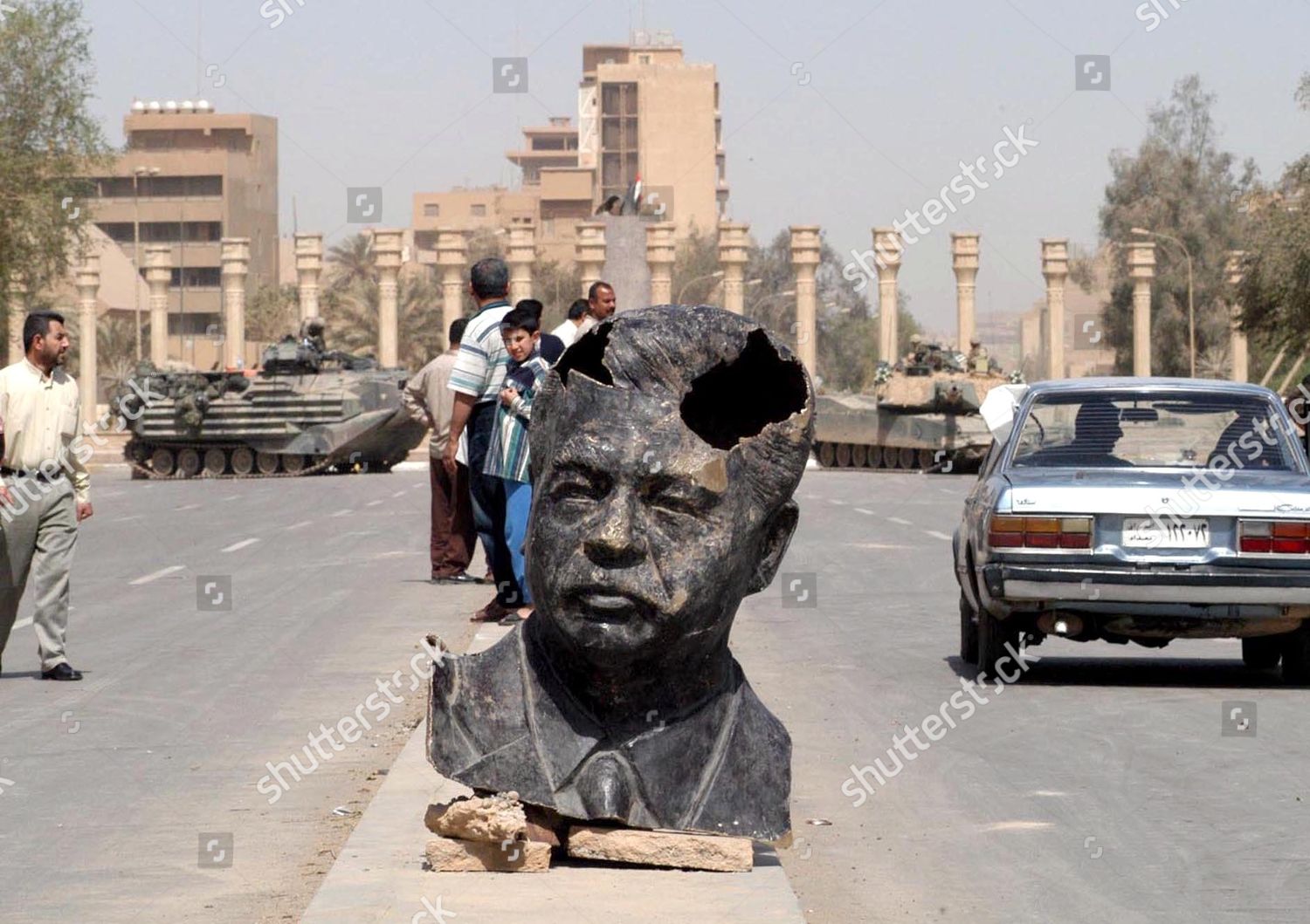 Toppled Head Saddam Hussein Statue Editorial Stock Photo - Stock Image ...