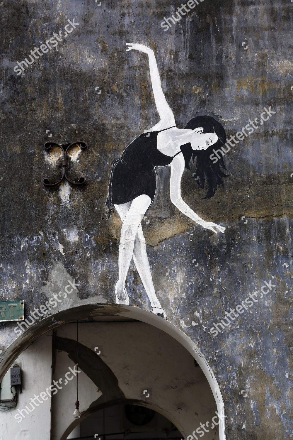 håndflade mild overlap Ballerina street art wall mural Editorial Stock Photo - Stock Image |  Shutterstock