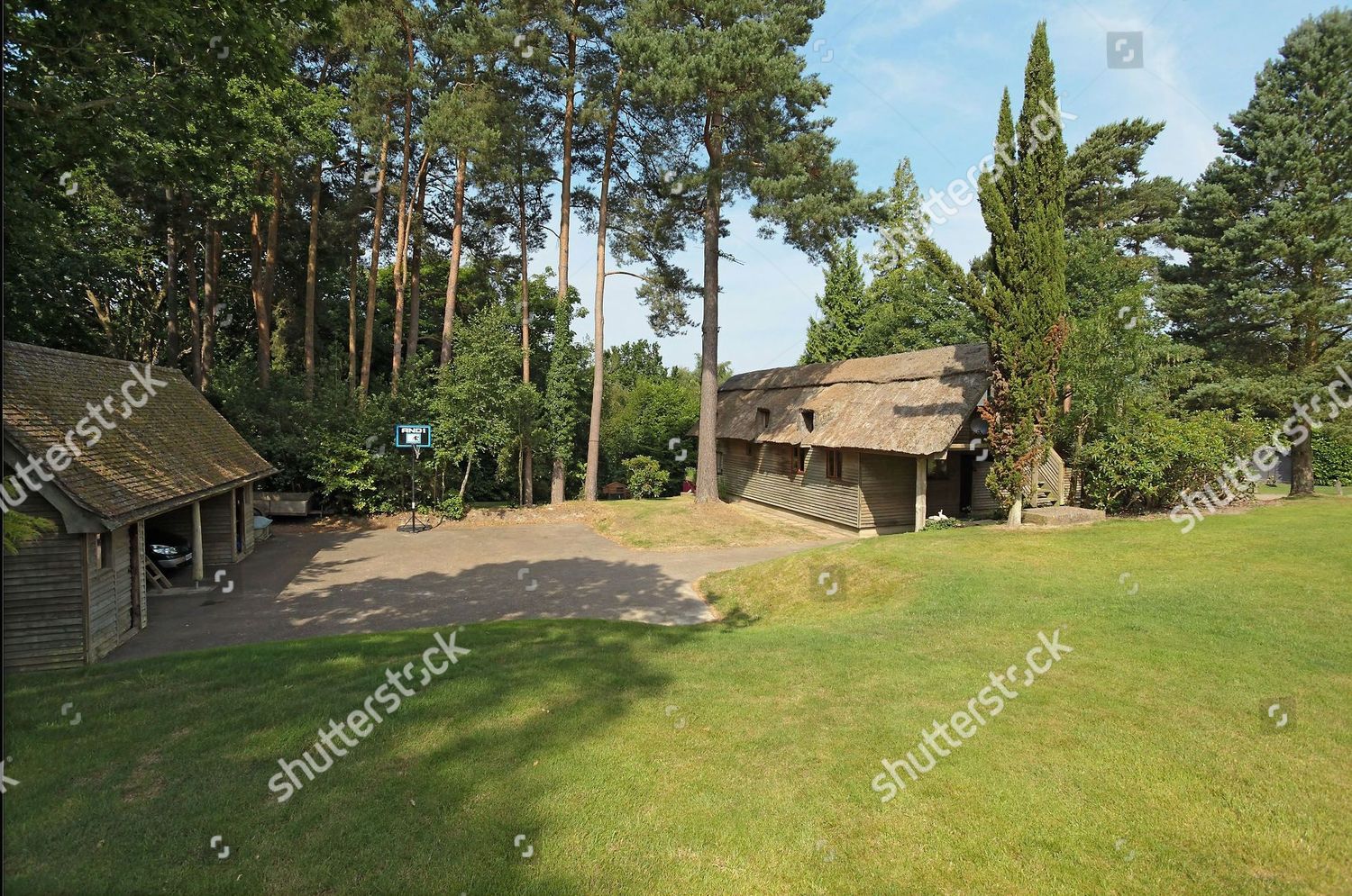 Loan Oak Cottage Garage On Left Editorial Stock Photo Stock