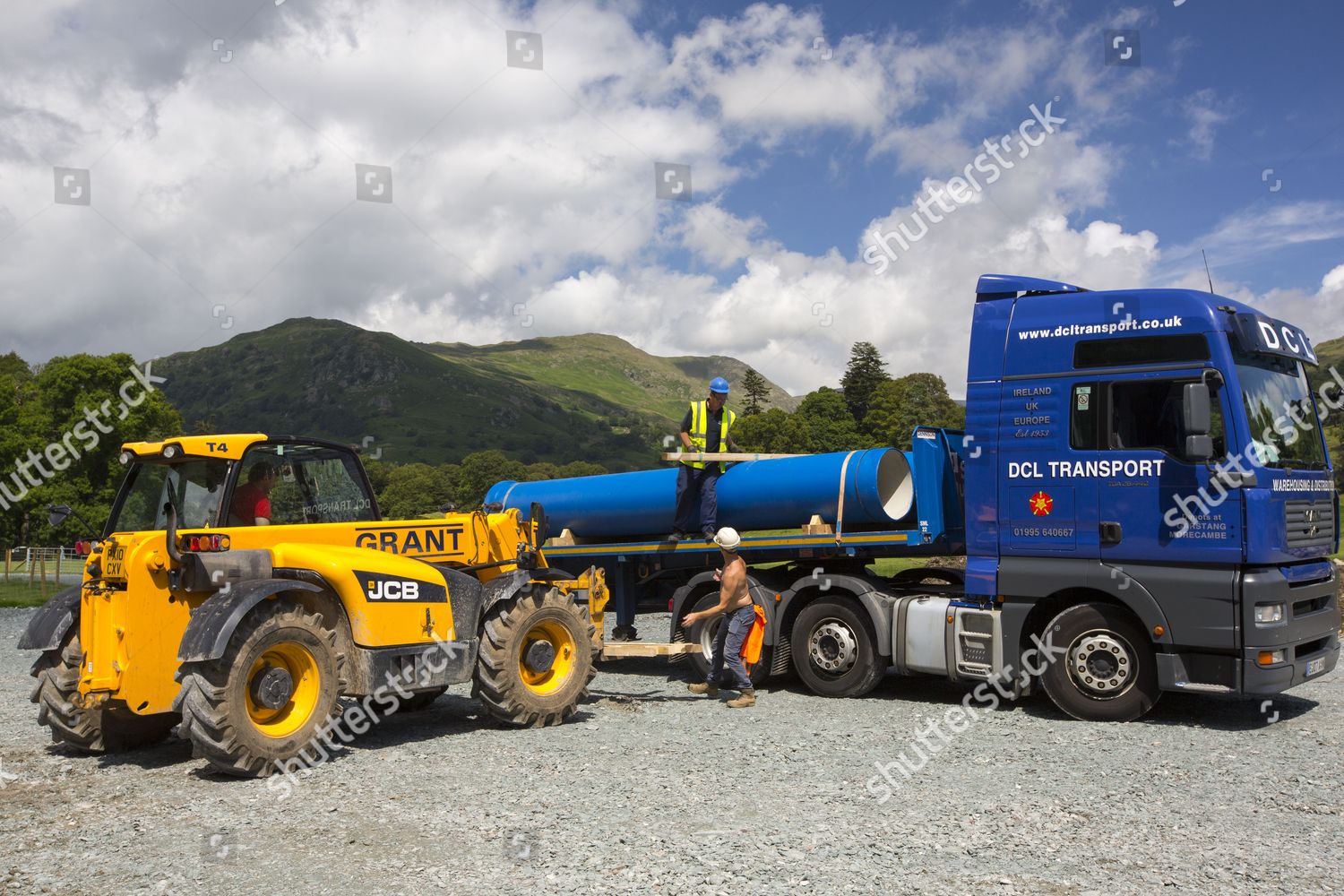 Lorry Delivering Hydro Pipes New Rydal Hall 新闻传媒库存照片 库存图片 Shutterstock