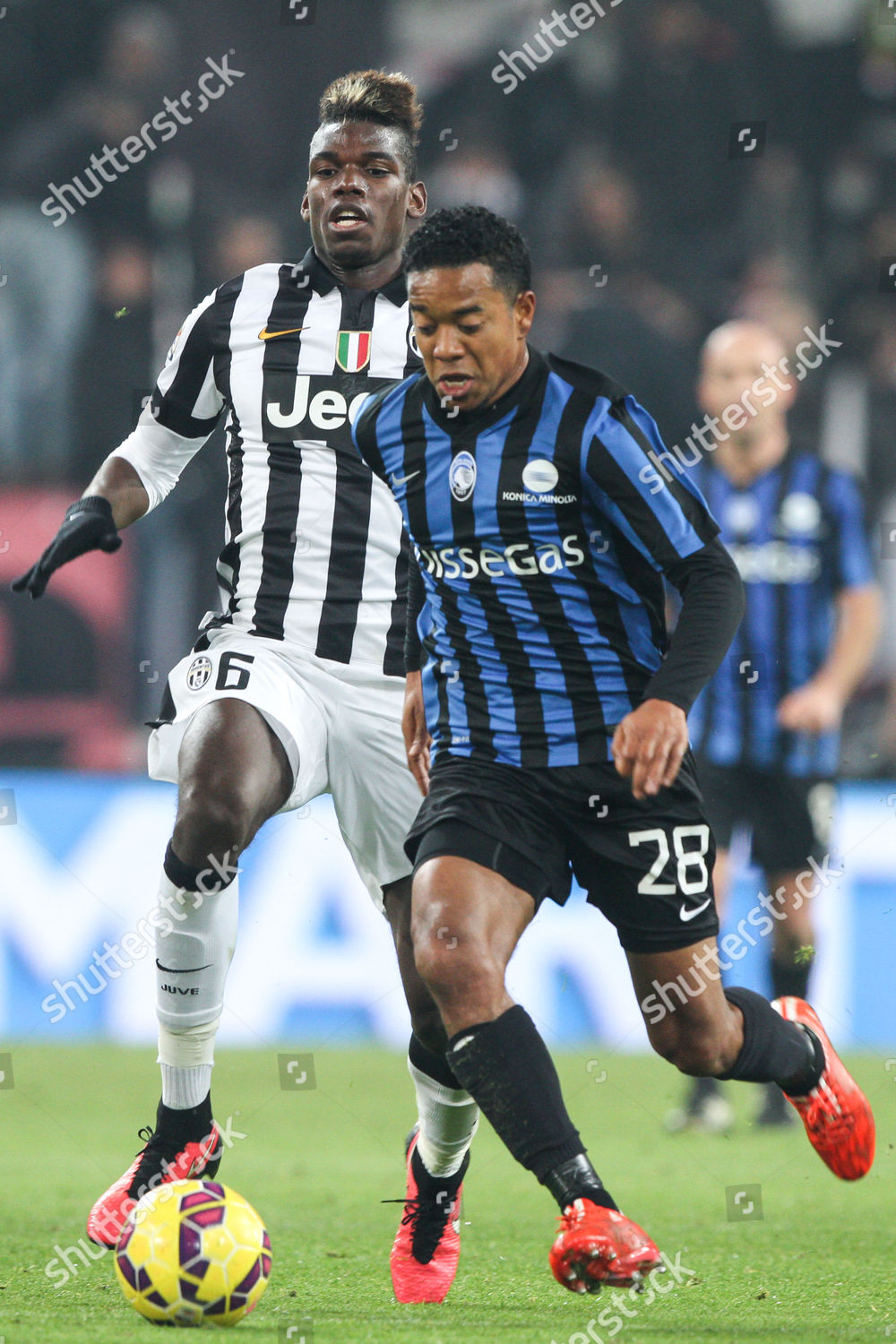 Atalanta Midfielder Urby Emanuelson 28 Vies Juventus Editorial Stock Photo Stock Image Shutterstock