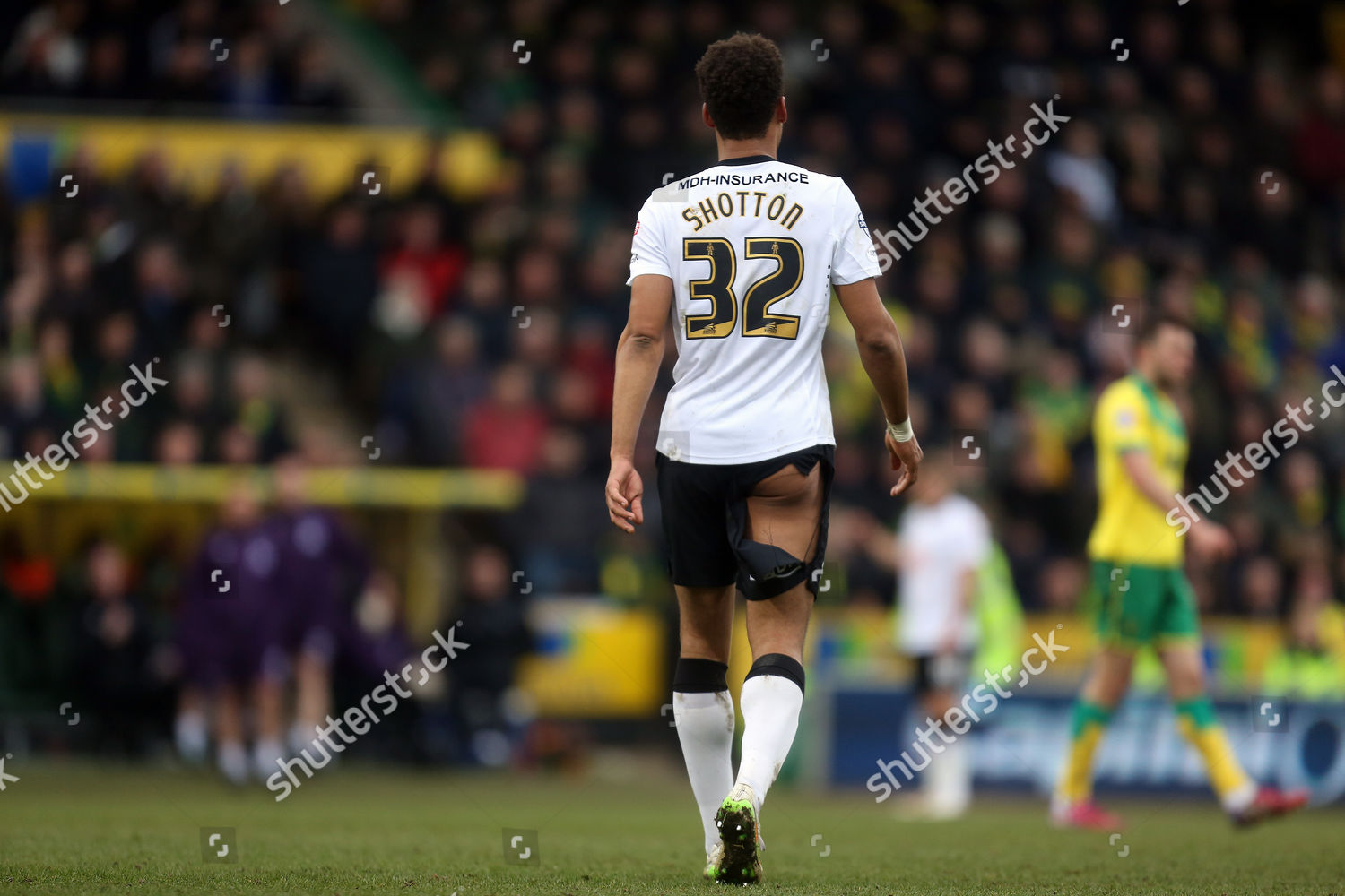 Wardrobe Malfunction Derby Countys Ryan Shotton Norwich City