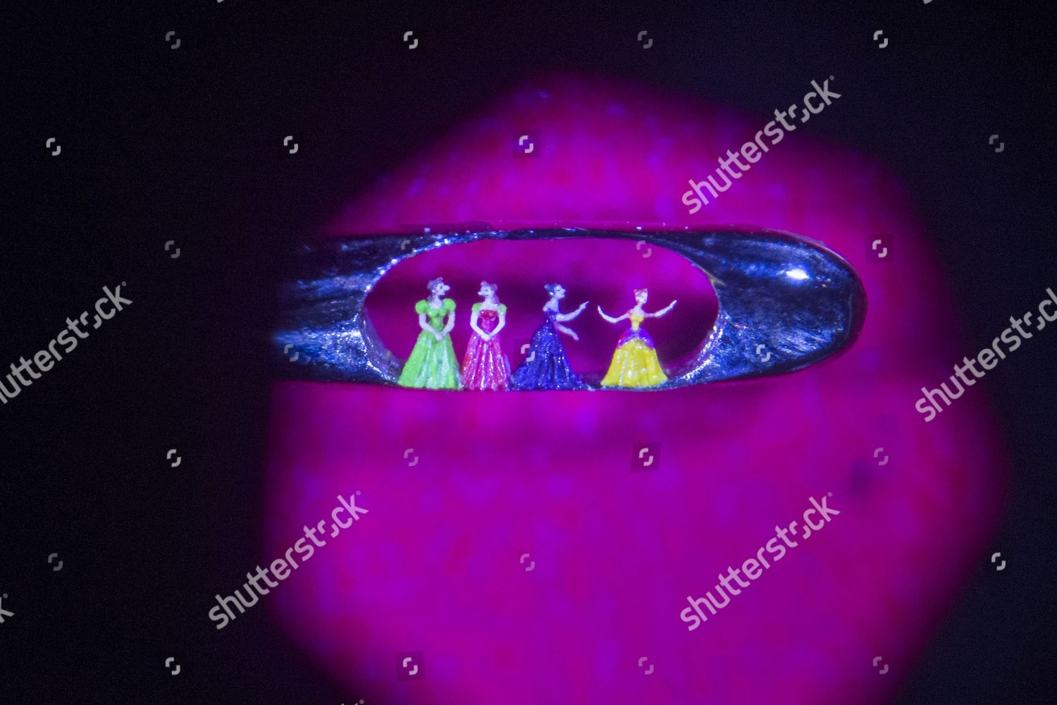 Willard Wigan Microscopic Art Eye Needle Editorial Stock Photo Stock