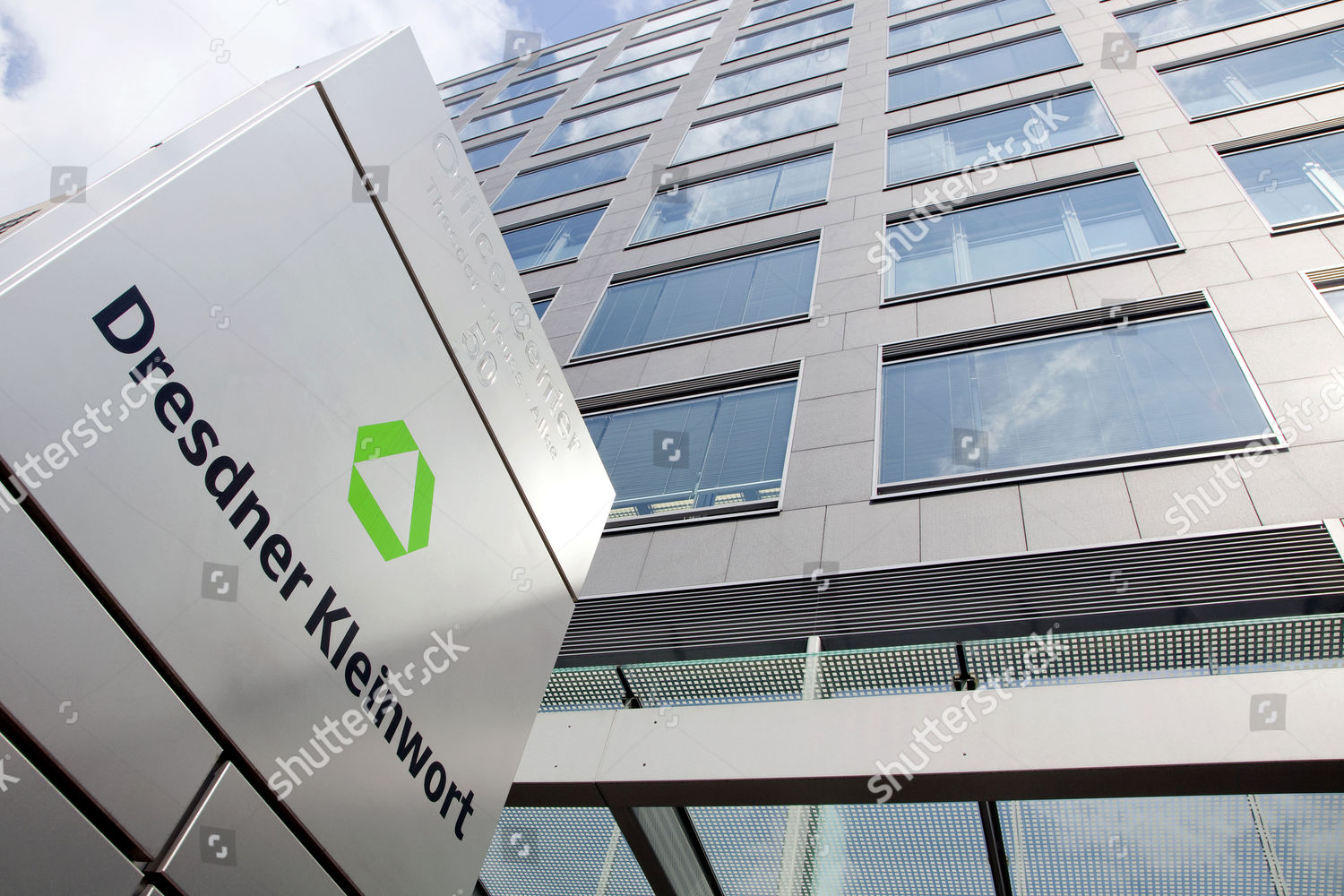Headquarters Investment Bank Dresdner Kleinwort Frankfurt Editorial