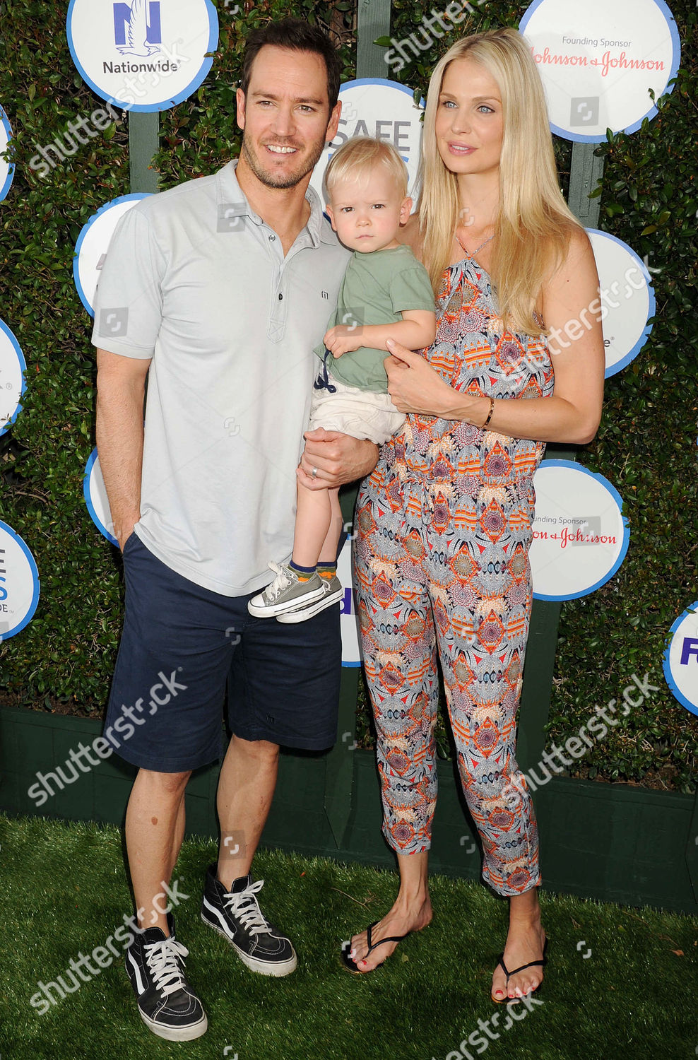 Markpaul Gosselaar Catriona Mcginn Their Son Editorial Stock Photo ...