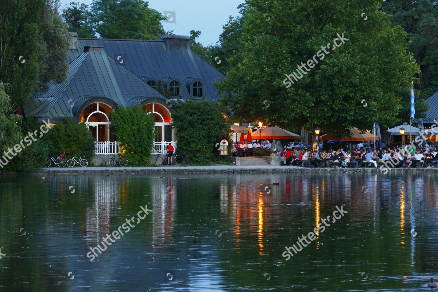 Neues Seehaus Beer Garden On Lake Kleinhesselohe Editorial Stock