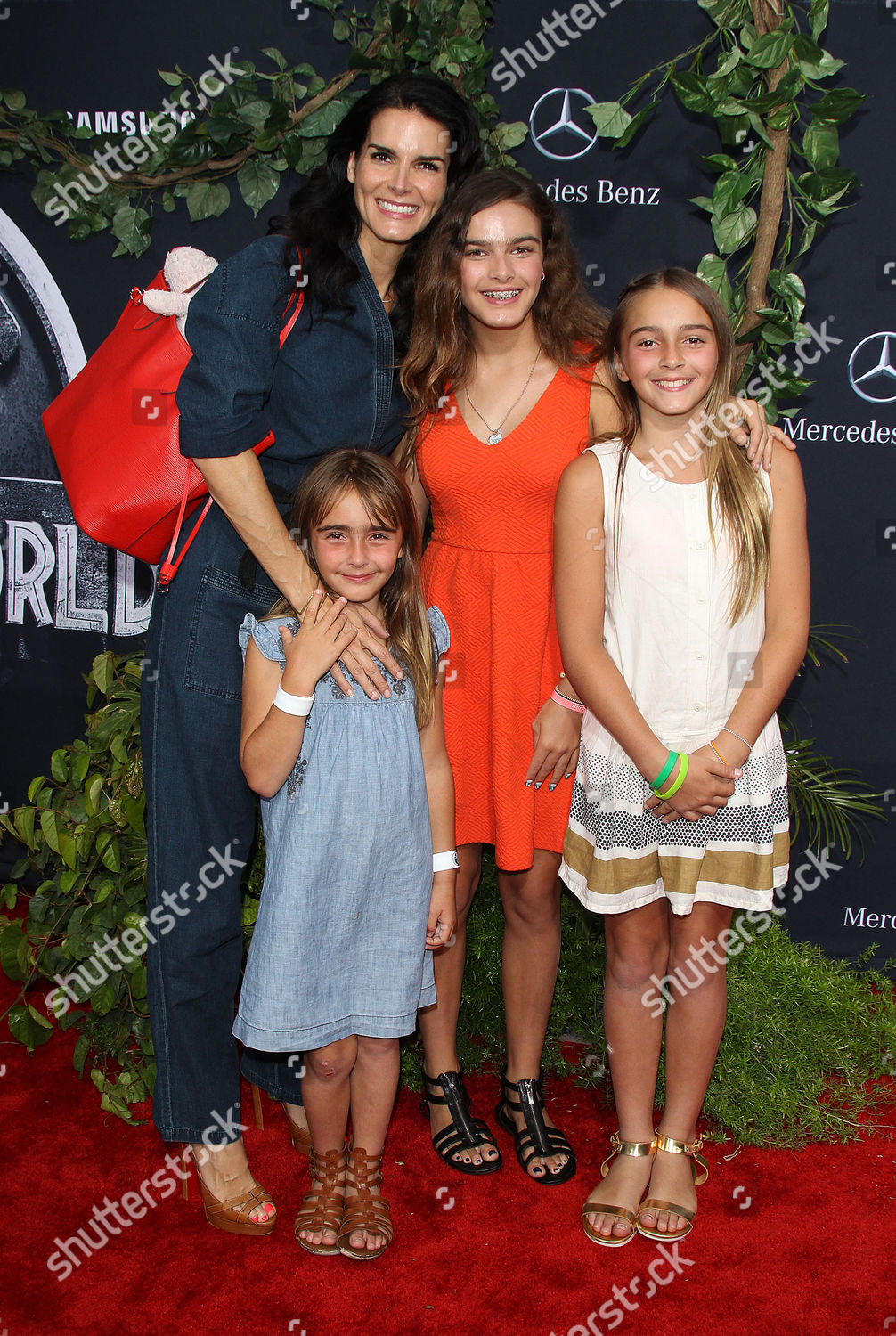 Angie Harmon Daughters Emery Hope Sehorn Finley Haber Amacli Stok Fotograf Stok Gorsel Shutterstock