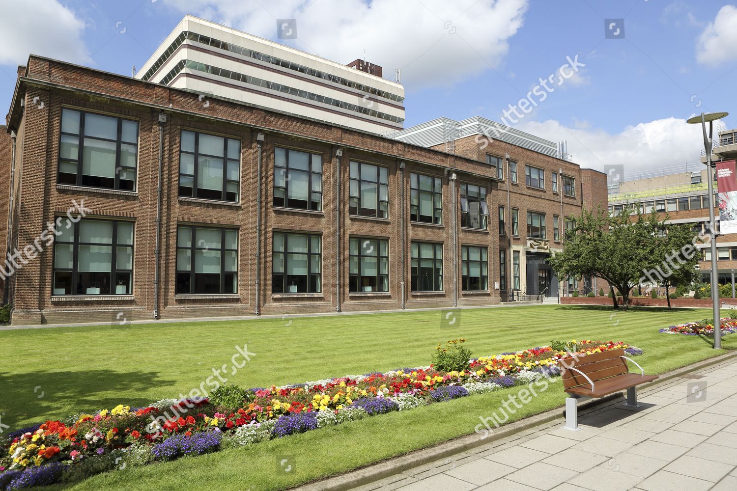 Library Building On Campus Hull University Hull Editorial Stock Photo Stock Image Shutterstock