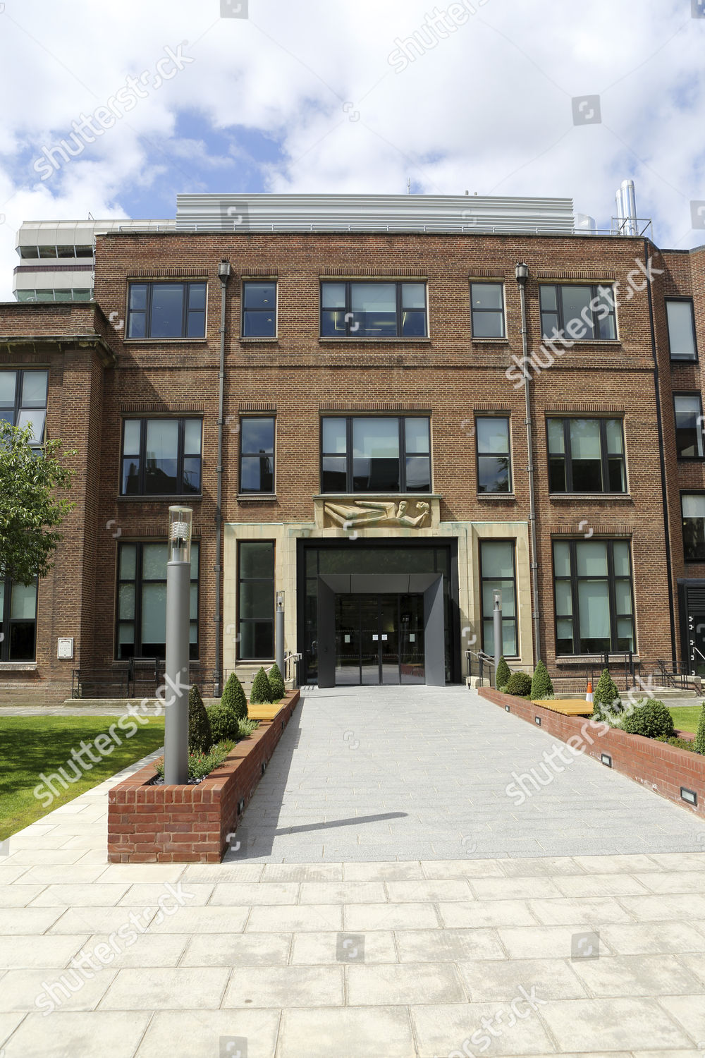 Library Building On Campus Hull University Hull Editorial Stock Photo Stock Image Shutterstock