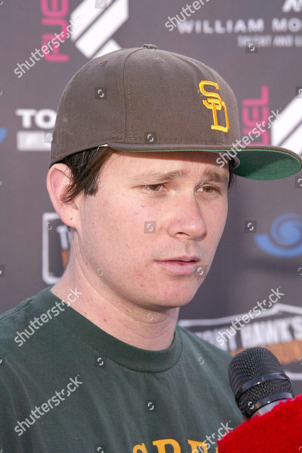 tom delonge hat