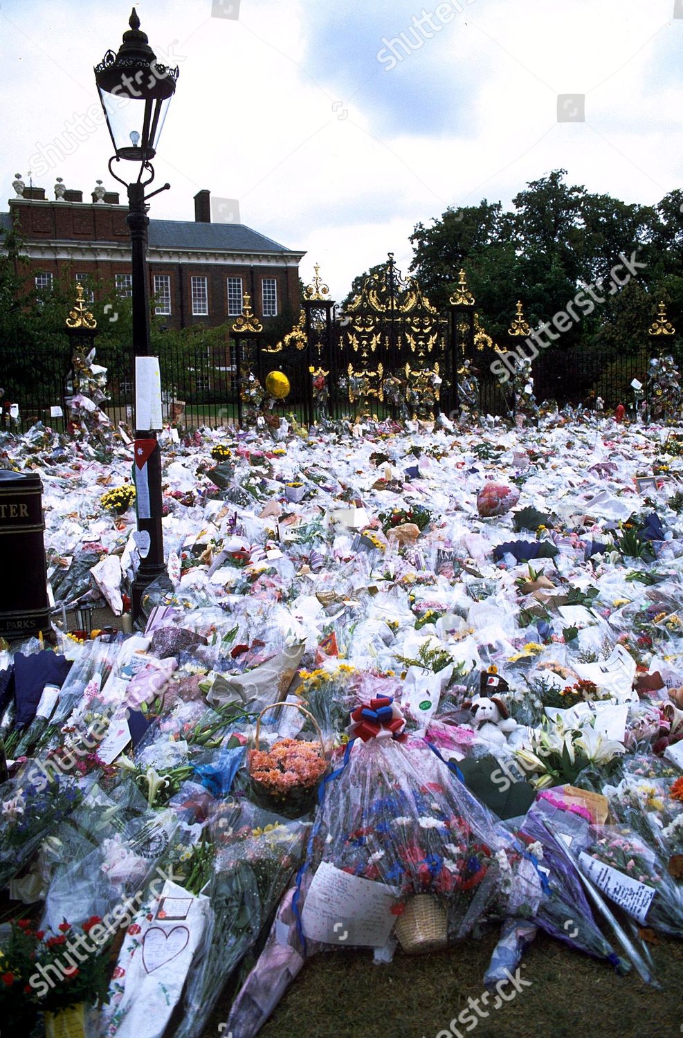 Floral Tributes Princess Diana Outside Kensington Editorial Stock Photo ...