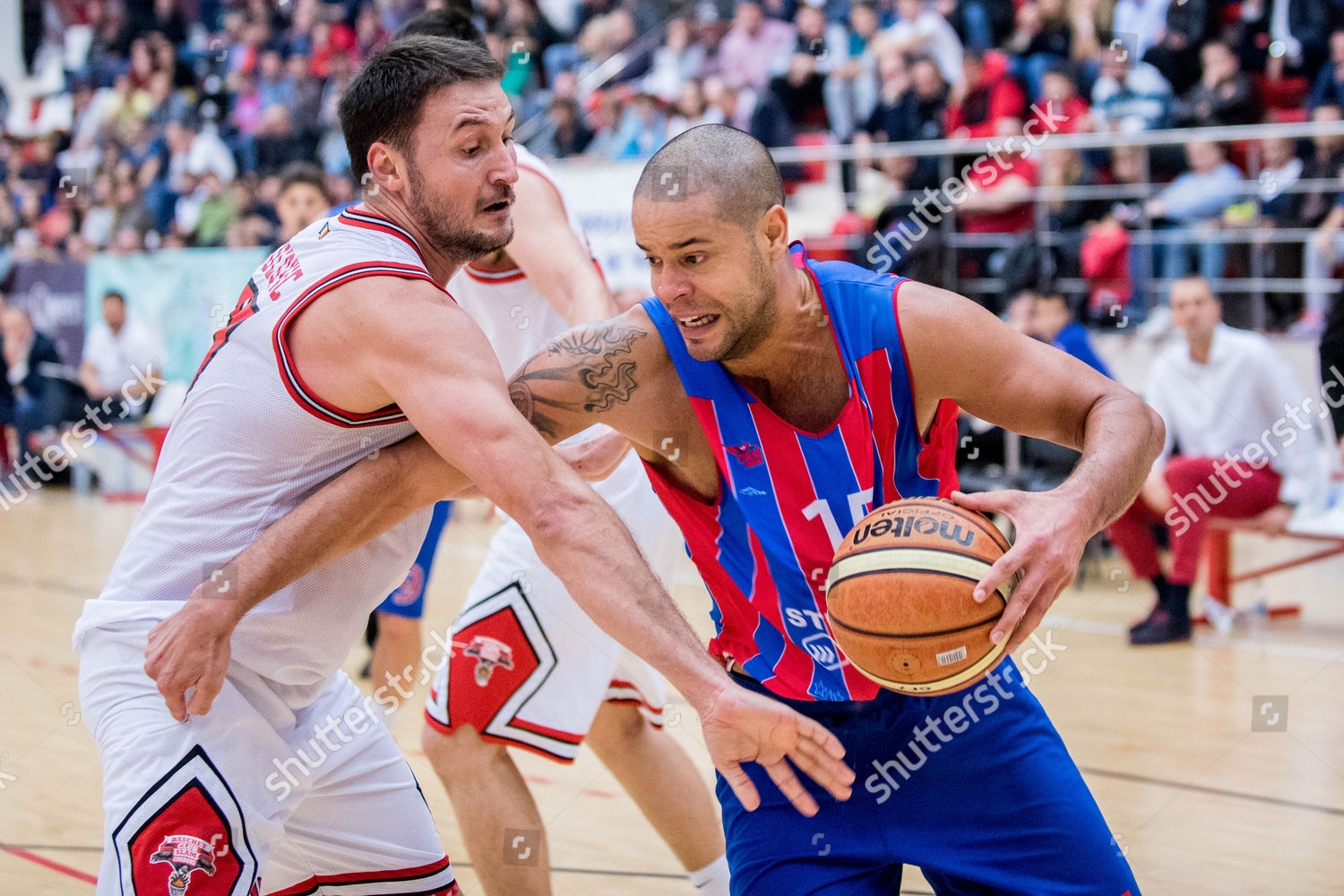 Gerald Lee Steaua Csm Eximbank Bucharest Editorial Stock Photo Stock Image Shutterstock [ 1001 x 1500 Pixel ]