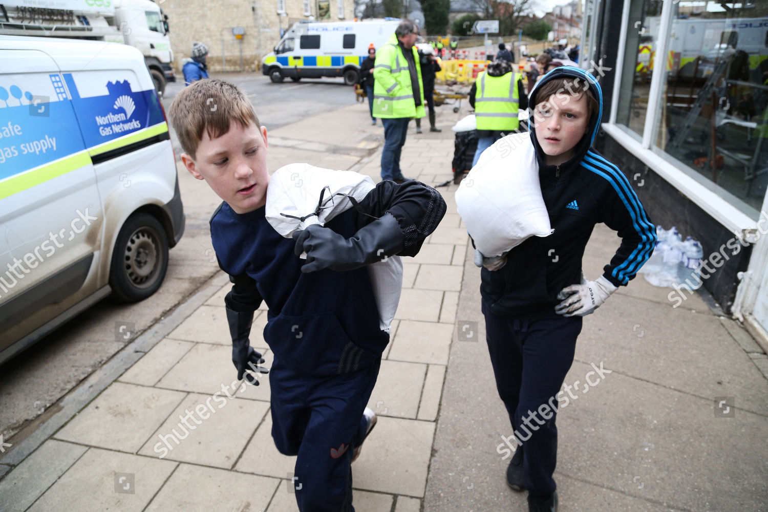 Local Children Carry Sandbags Properties Around Editorial Stock Photo ...