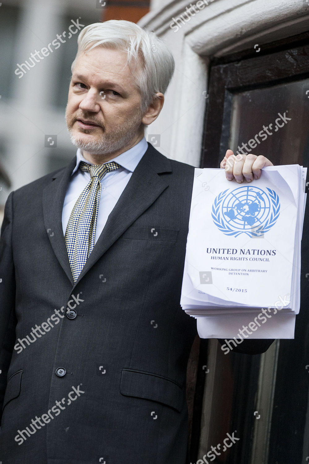 Wikileaks Founder Julian Asange Speaks Balcony Ecuadorian